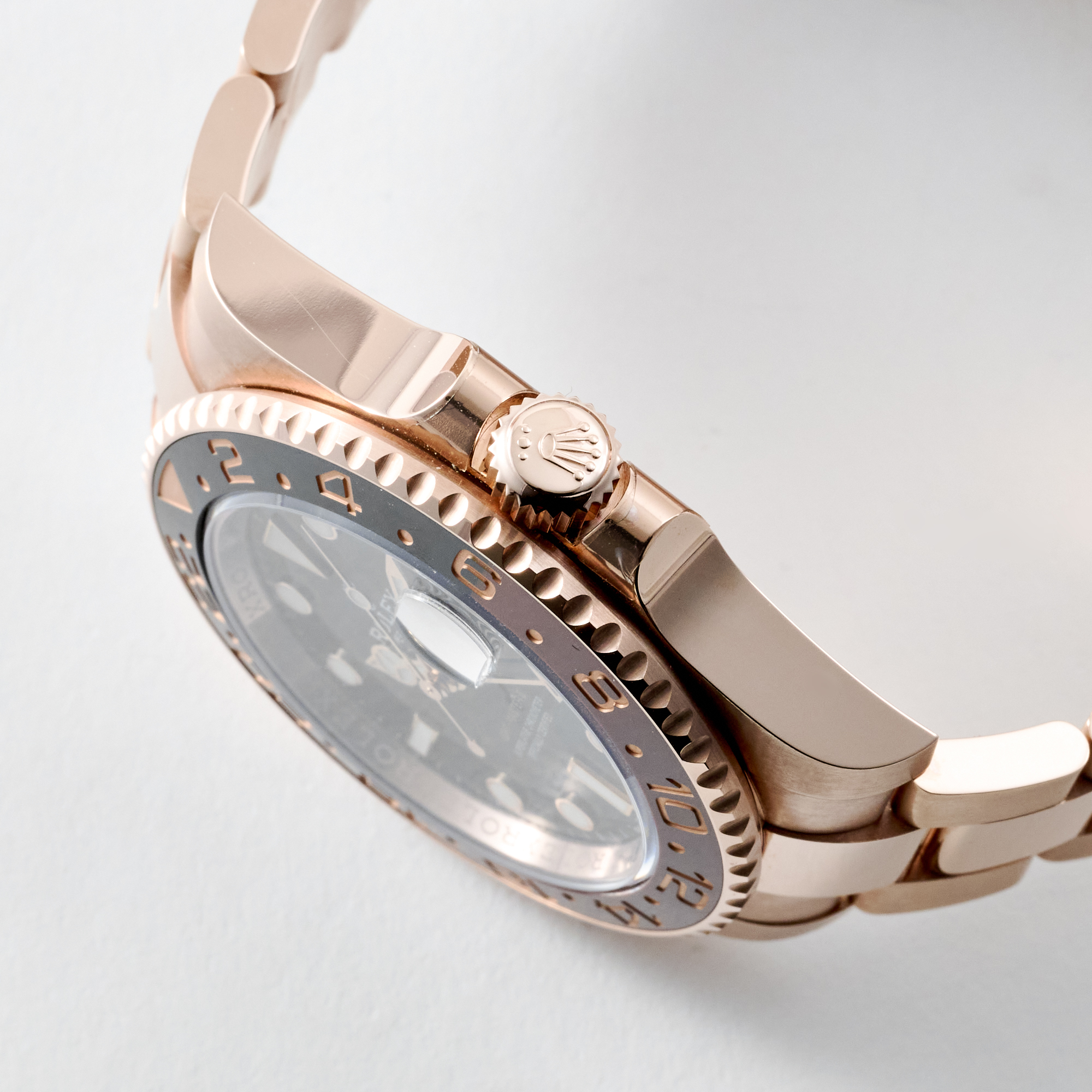 GMT-Master II "Rootbeer" Rose Gold Black Dial 40mm Product Image 2