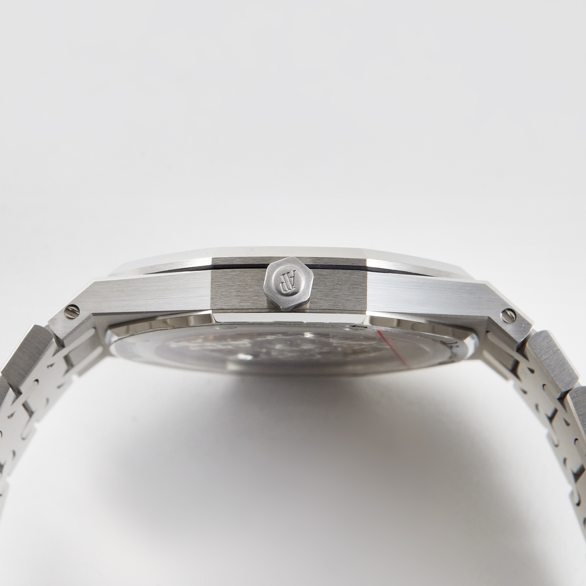 Royal Oak "Jumbo" Extra-Thin "50th Anniversary" Steel Blue Dial 39mm Product Image 4