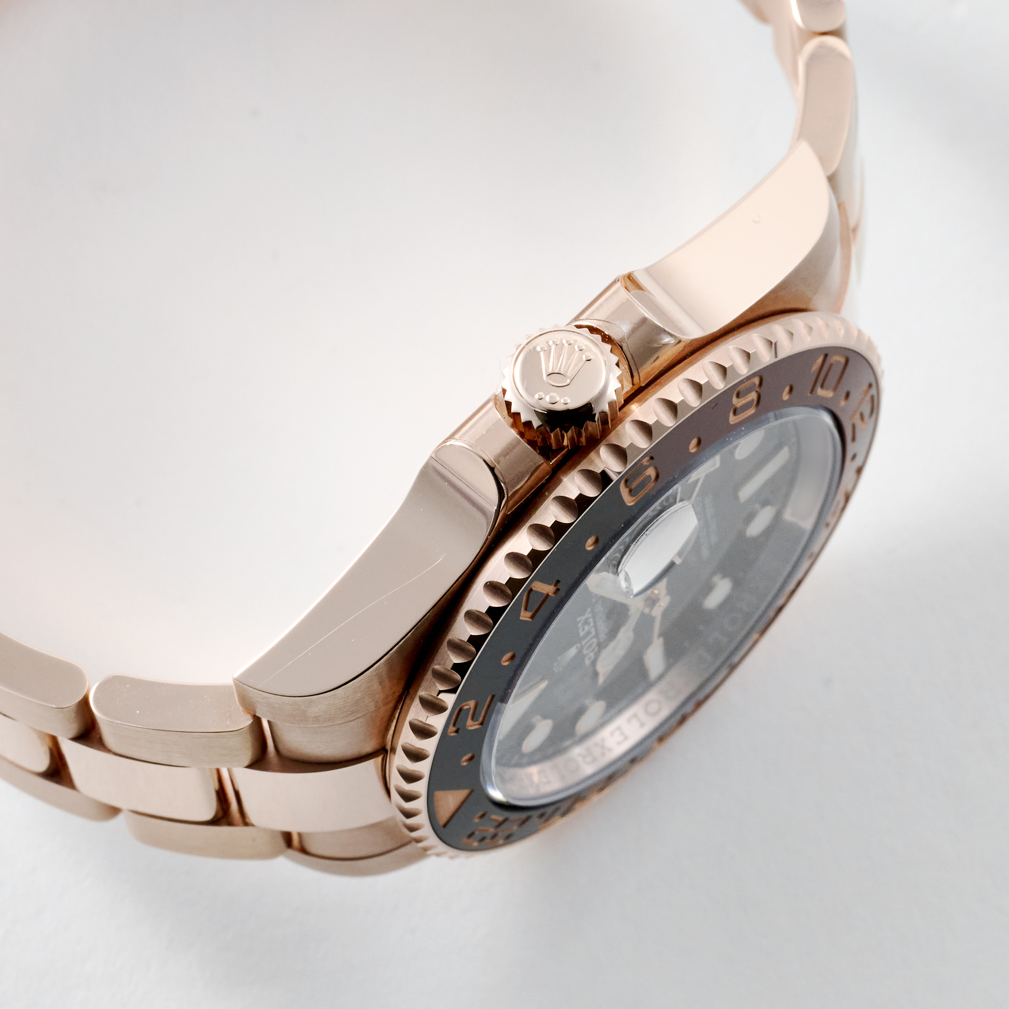 GMT-Master II "Rootbeer" Rose Gold Black Dial 40mm Product Image 3