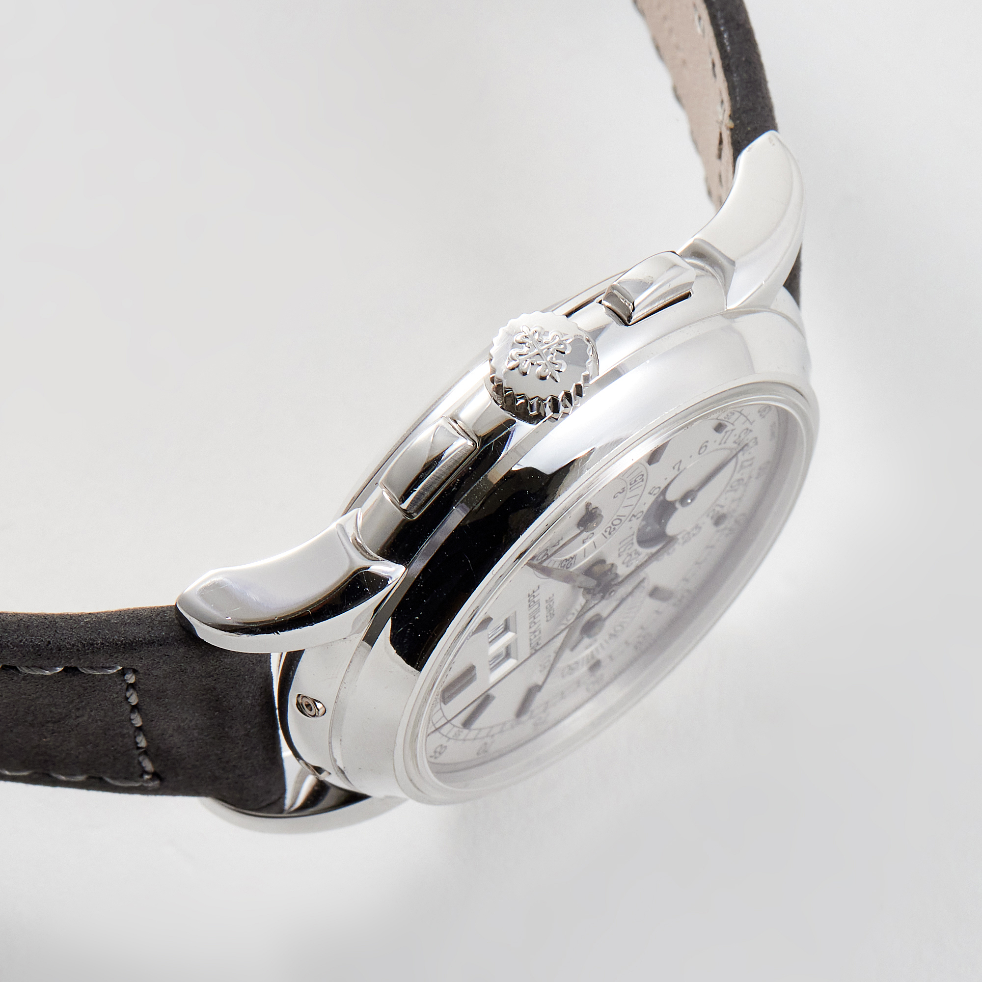 Perpetual Calendar Chronograph White Gold Silver Dial 40mm Product Image 4