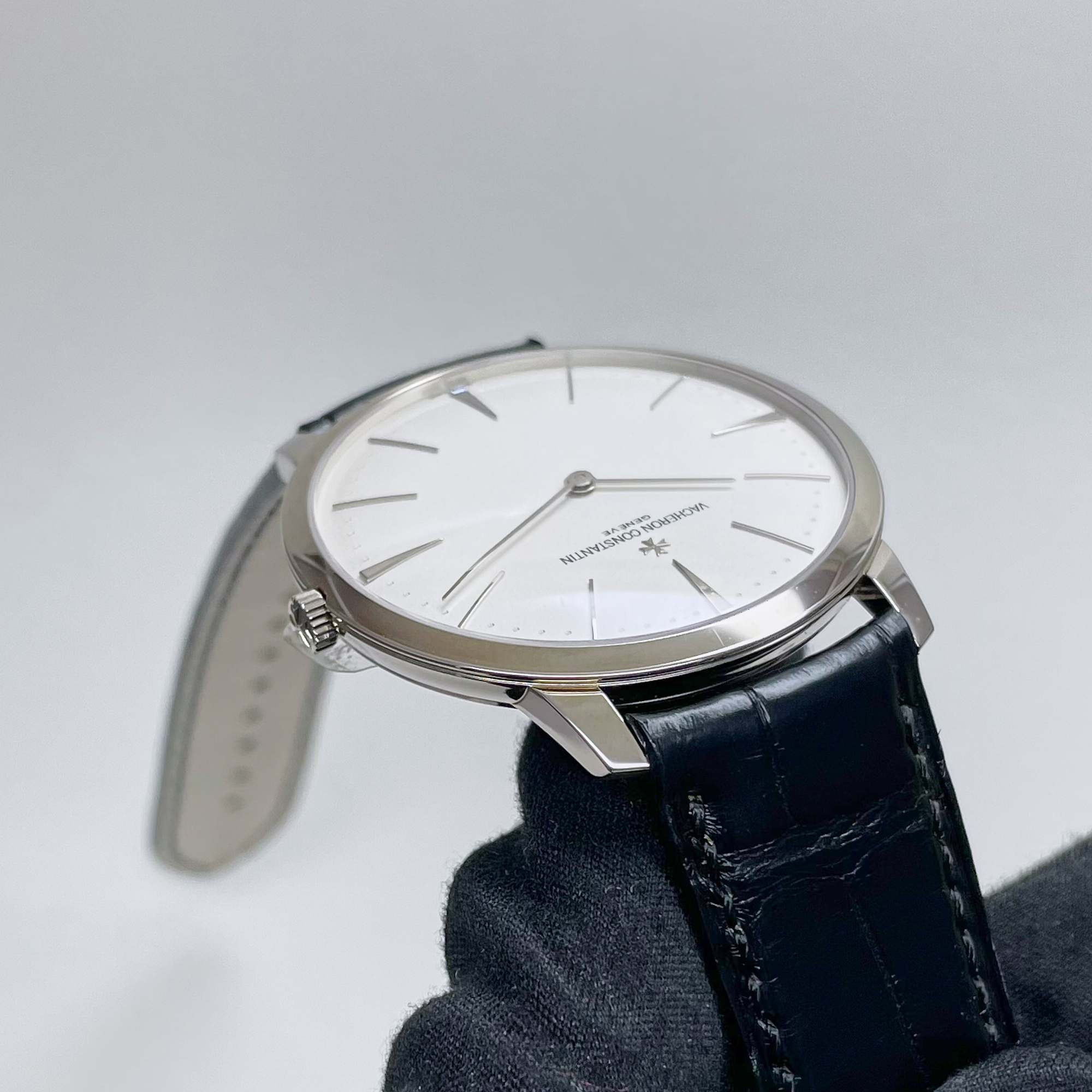 Patrimony Contemporaine White Gold Silver Dial 40mm Product Image 6