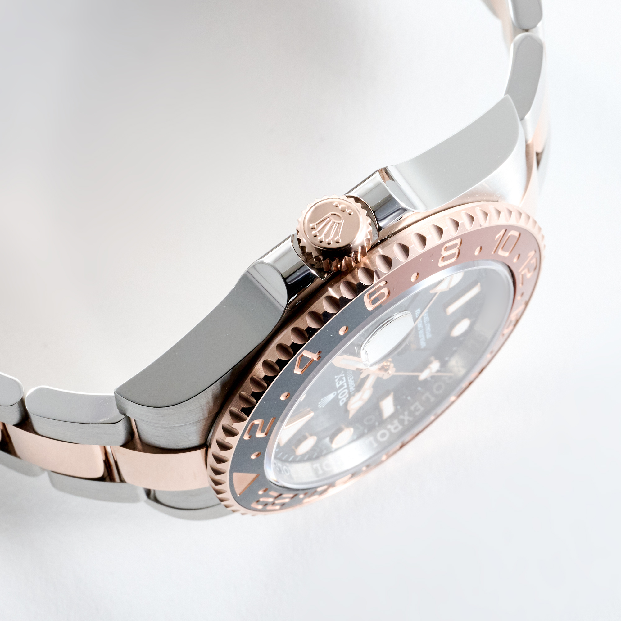 GMT-Master II "Rootbeer" Rose Gold & Steel Black Dial 40mm Product Image 3