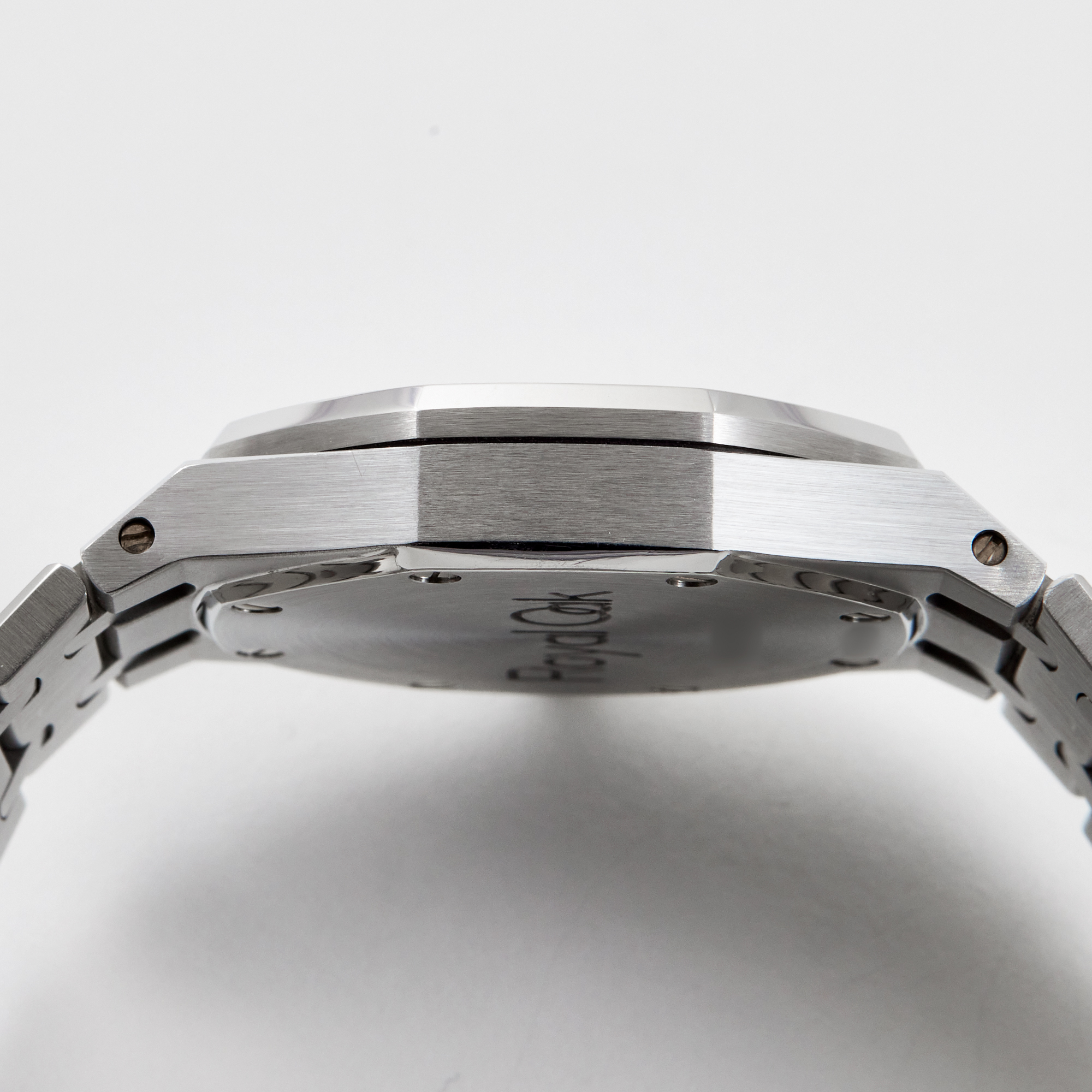 Royal Oak Mid-Size Steel Blue Dial 33mm Product Image 6