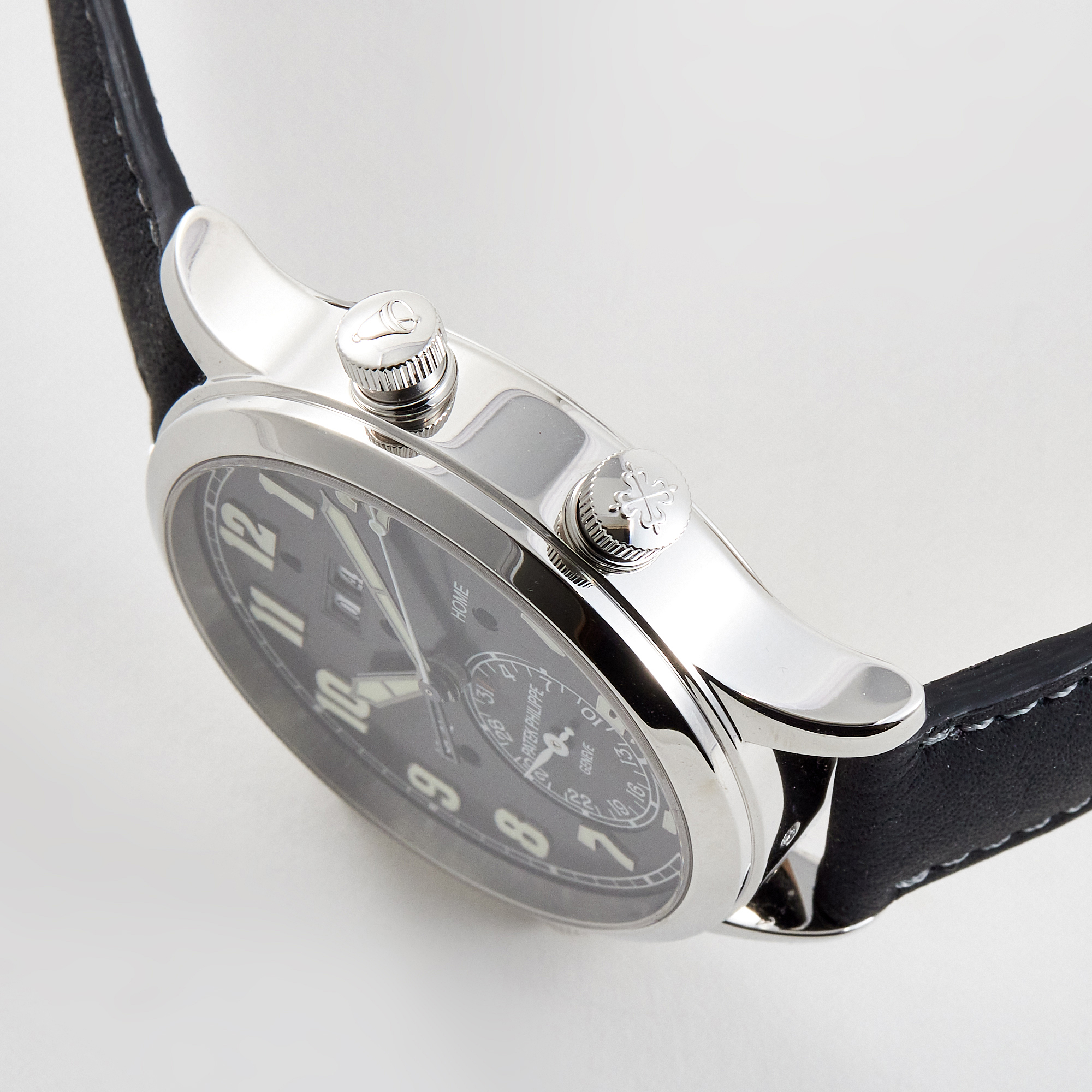 Calatrava Pilot Travel Time Alarm Platinum Black Dial 42mm Product Image 3