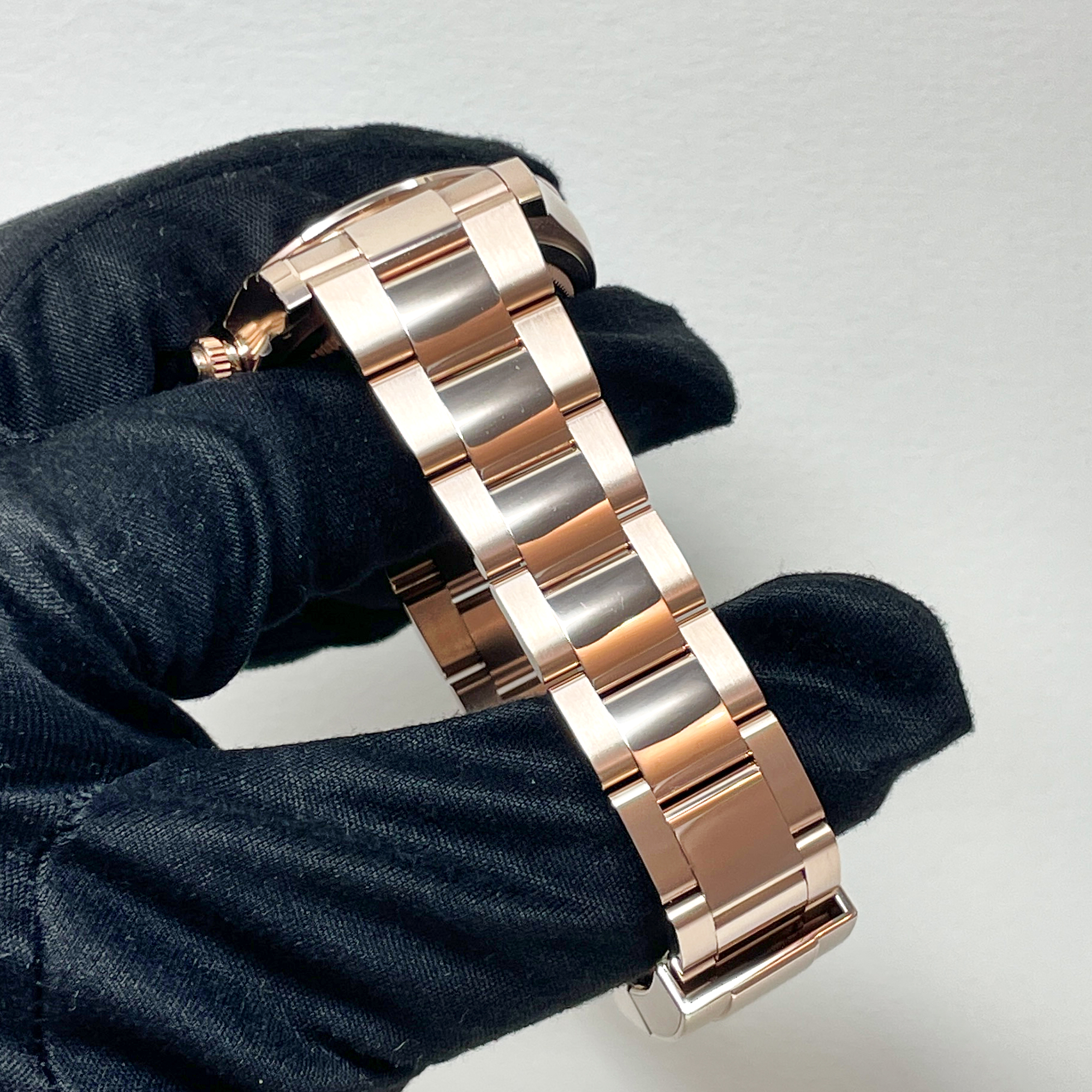 Daytona Rose Gold Black Dial 40mm Product Image 11