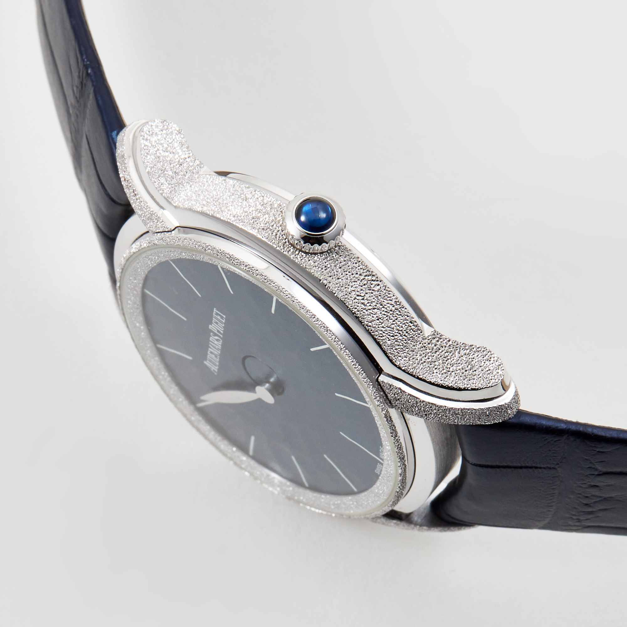 Millenary Philosophique Frosted White Gold Blue Dial 40mm Product Image 3