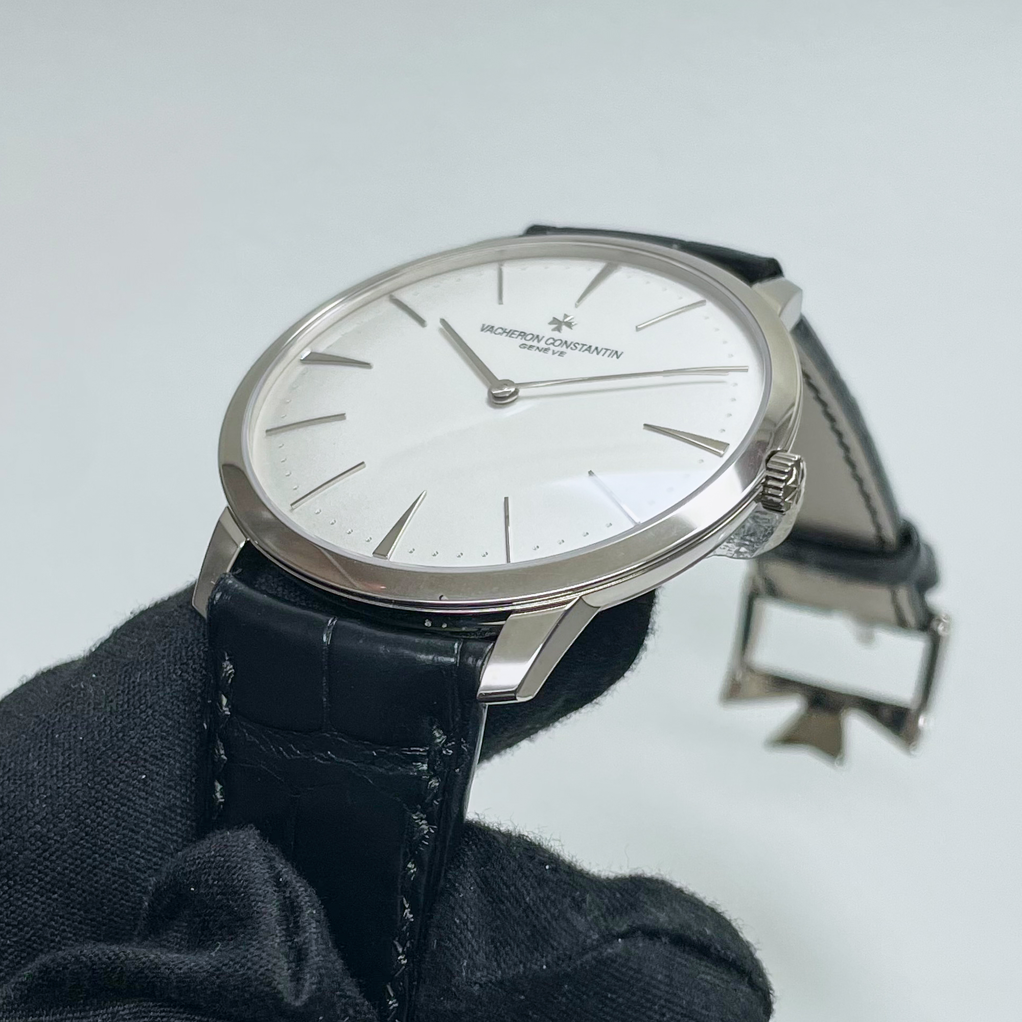 Patrimony Contemporaine White Gold Silver Dial 40mm Product Image 2