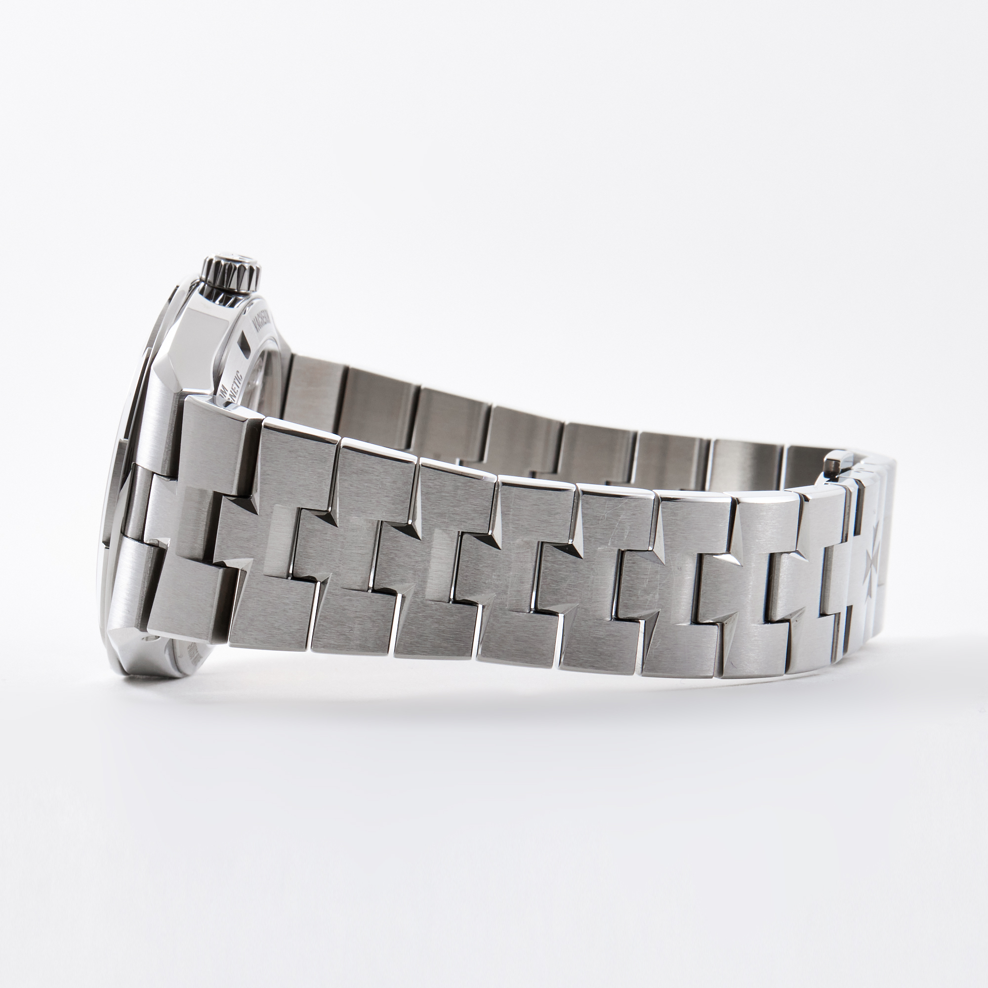 Overseas Date Steel Silver Dial 41mm Product Image 12