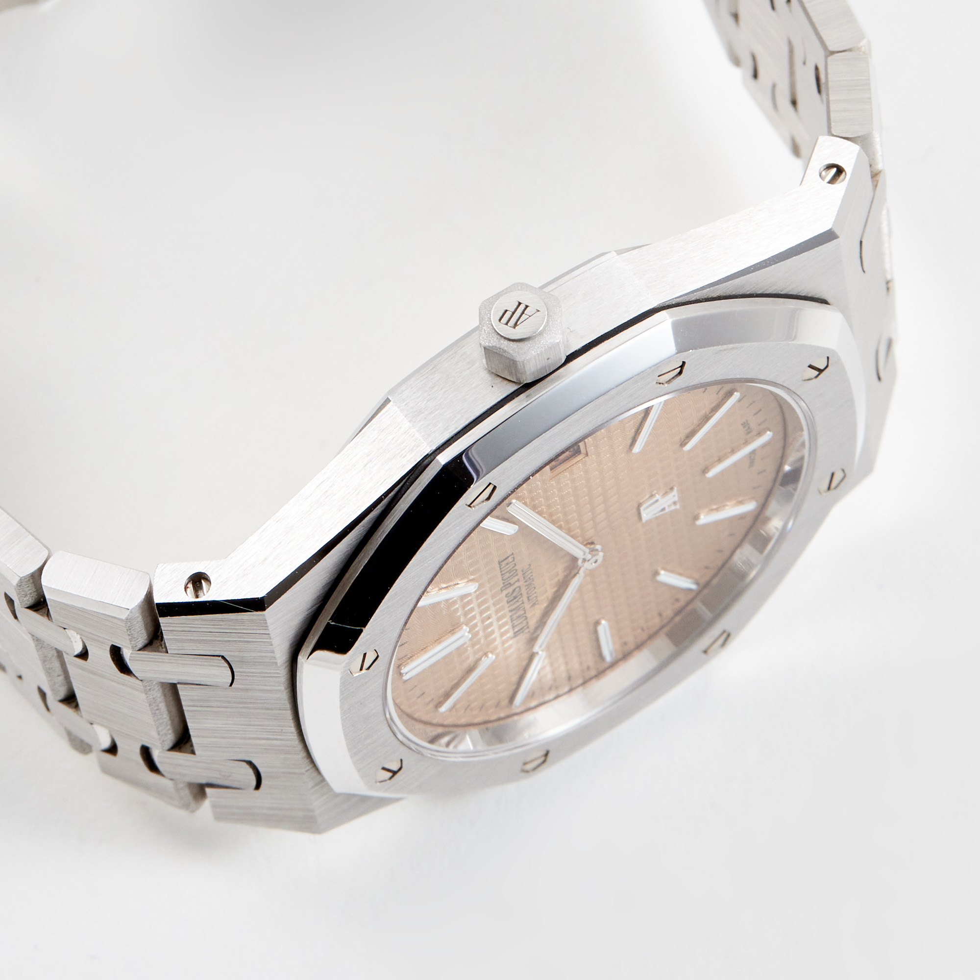 Royal Oak White Gold Salmon Dial 39mm Product Image 4