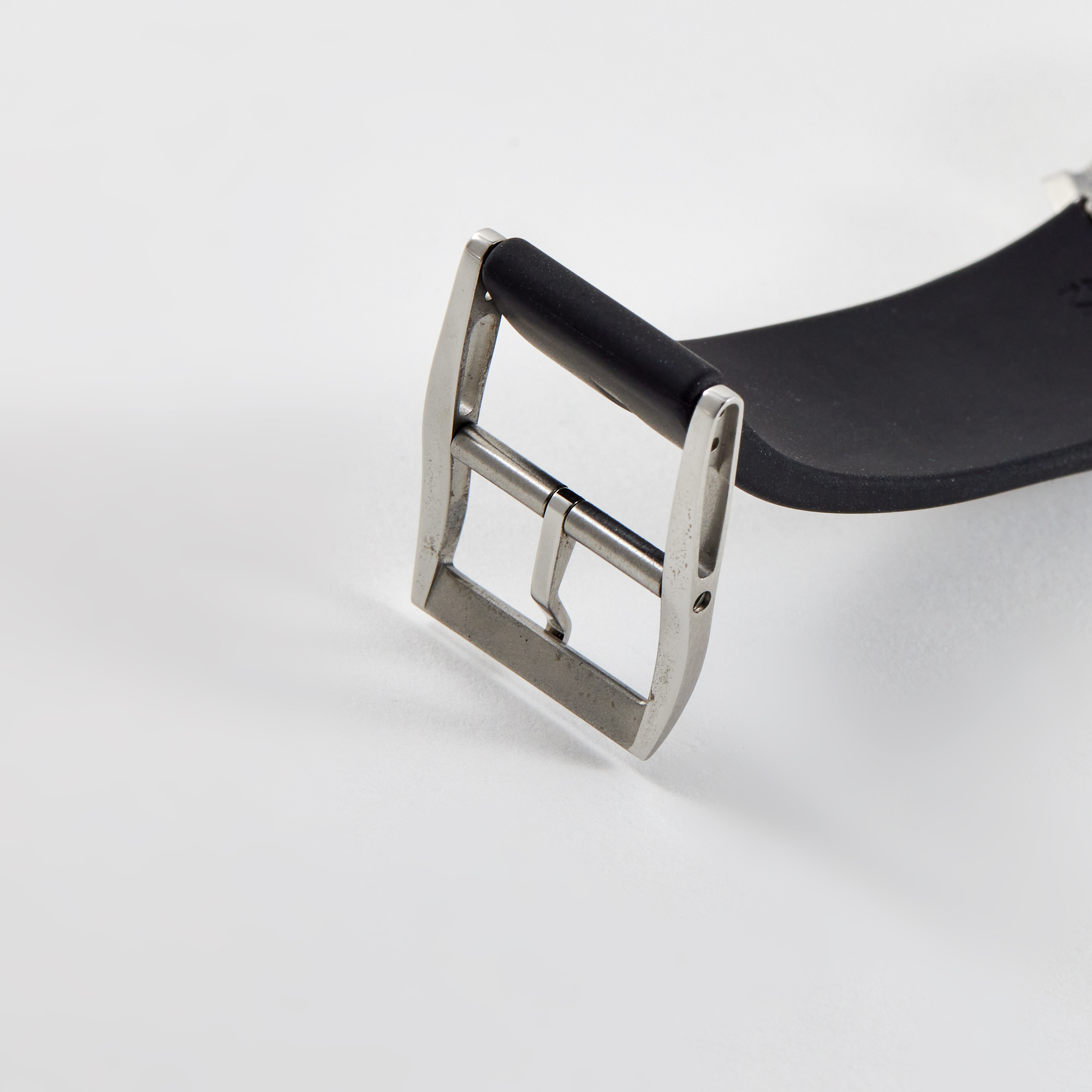 37.02 Minimalist Steel Black Dial 38mm Product Image 8