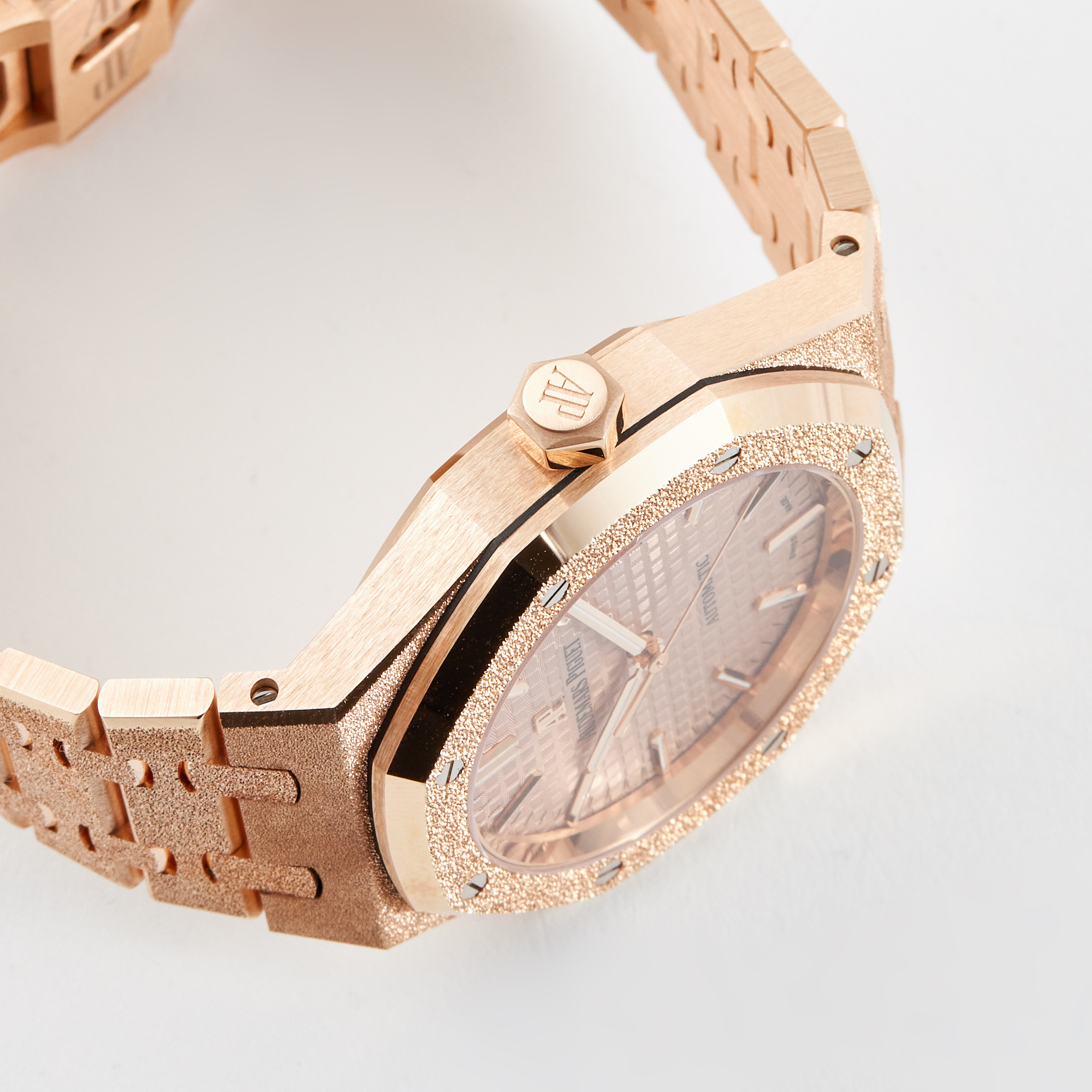 Royal Oak Selfwinding Frosted Rose Gold Pink Dial 37mm Product Image 4