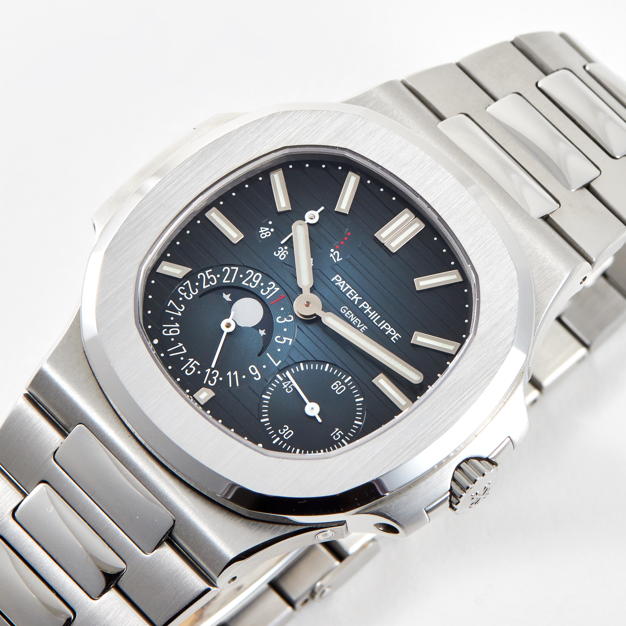 Patek Philippe Nautilus Moonphase Steel Blue Dial 40mm 5712/1A