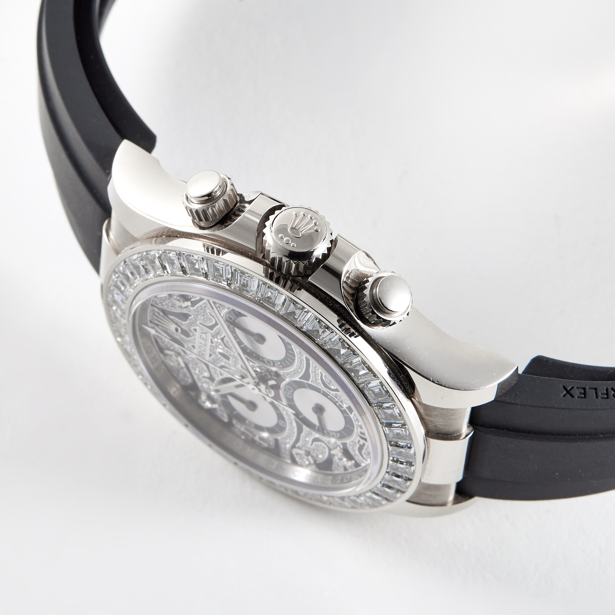 Daytona "Eye of the Tiger" White Gold Pave Dial 40mm Product Image 3