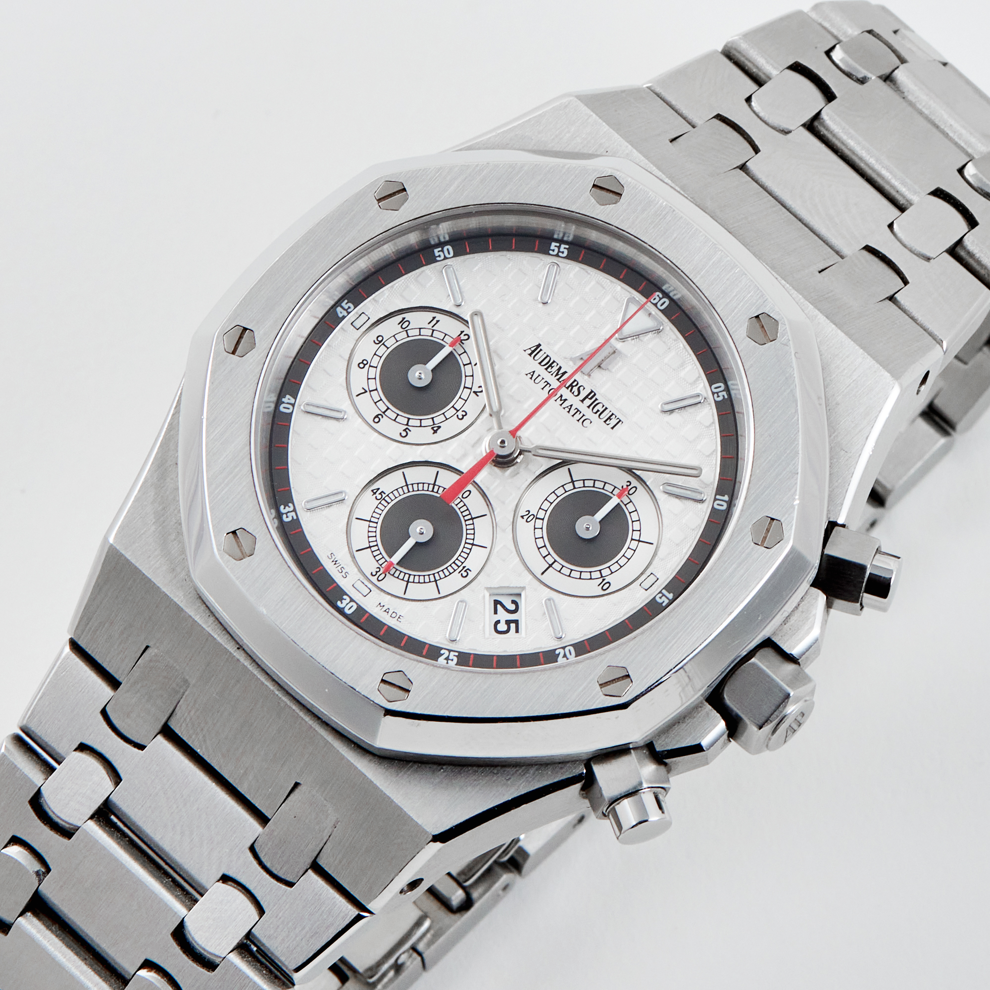 Royal Oak Chronograph Steel Silver Dial 39mm Product Image 1