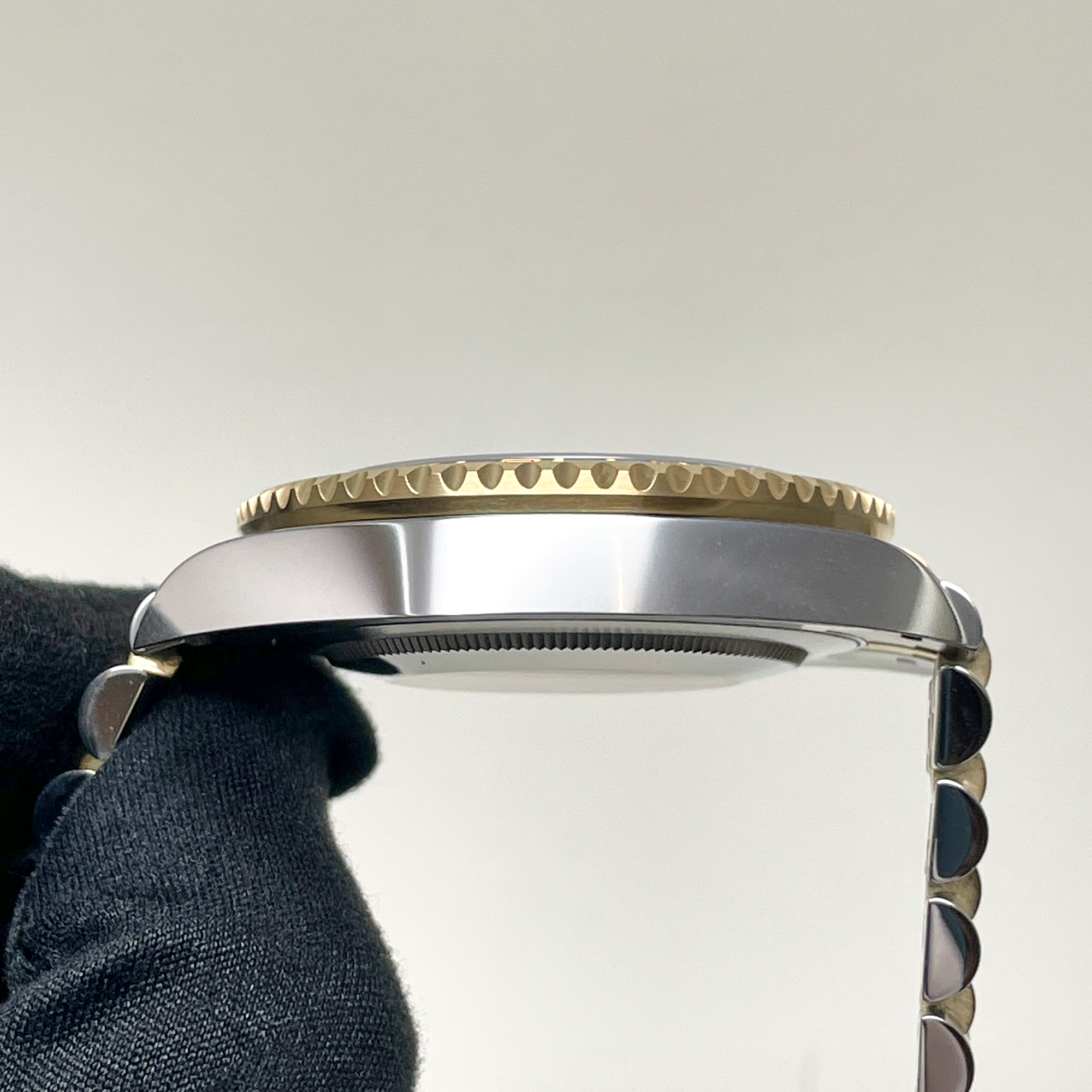 GMT-Master II Yellow Gold & Steel Jubilee Black Dial 40mm Product Image 7