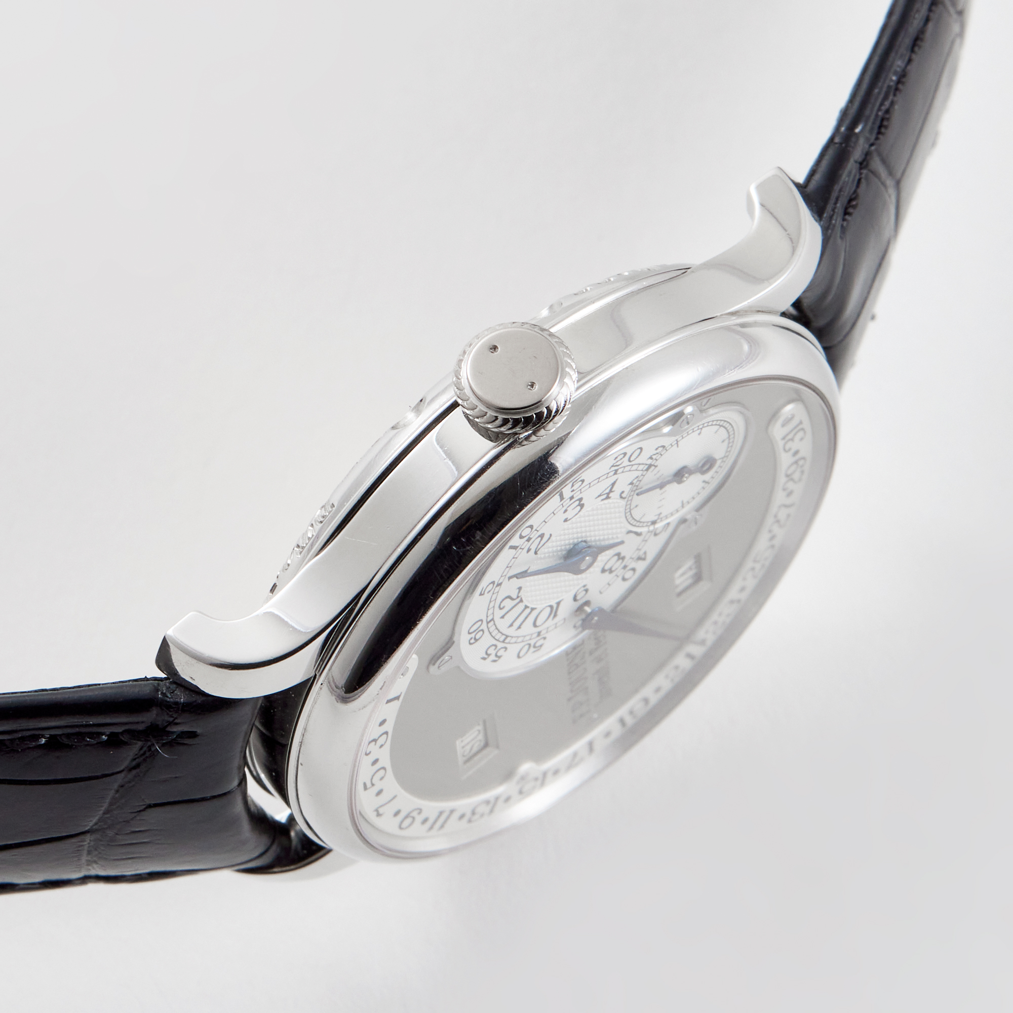 Octa Calendrier Platinum White Dial 38mm Product Image 3