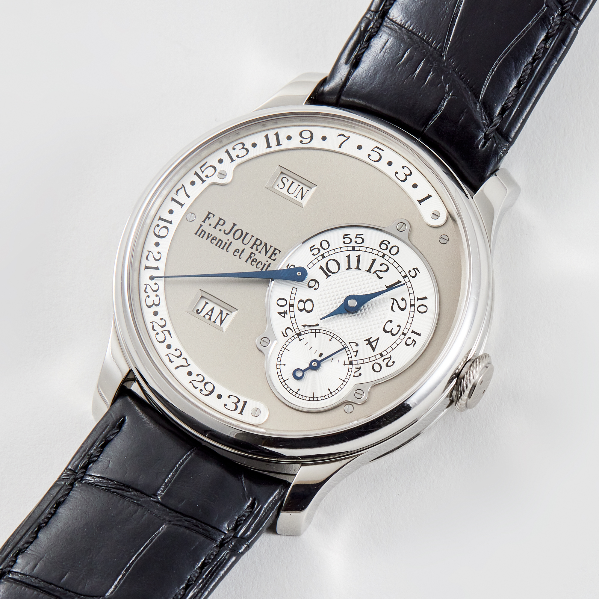 Octa Calendrier Platinum White Dial 38mm Product Image 1