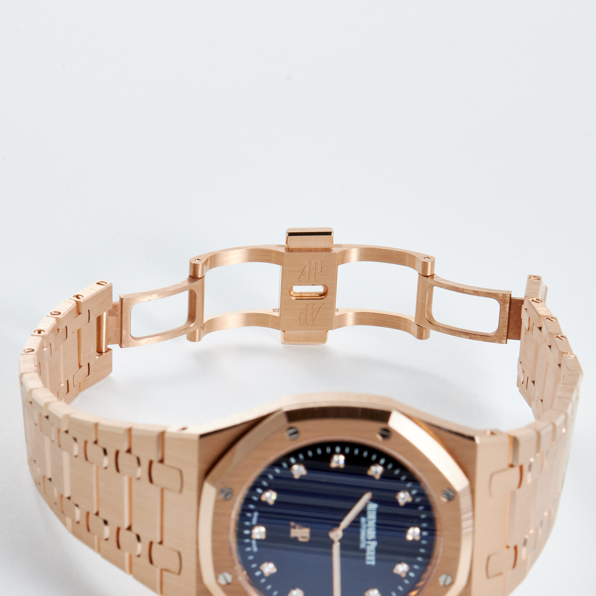 Royal Oak Extra-Thin Rose Gold Black Dial 39mm Product Image 8