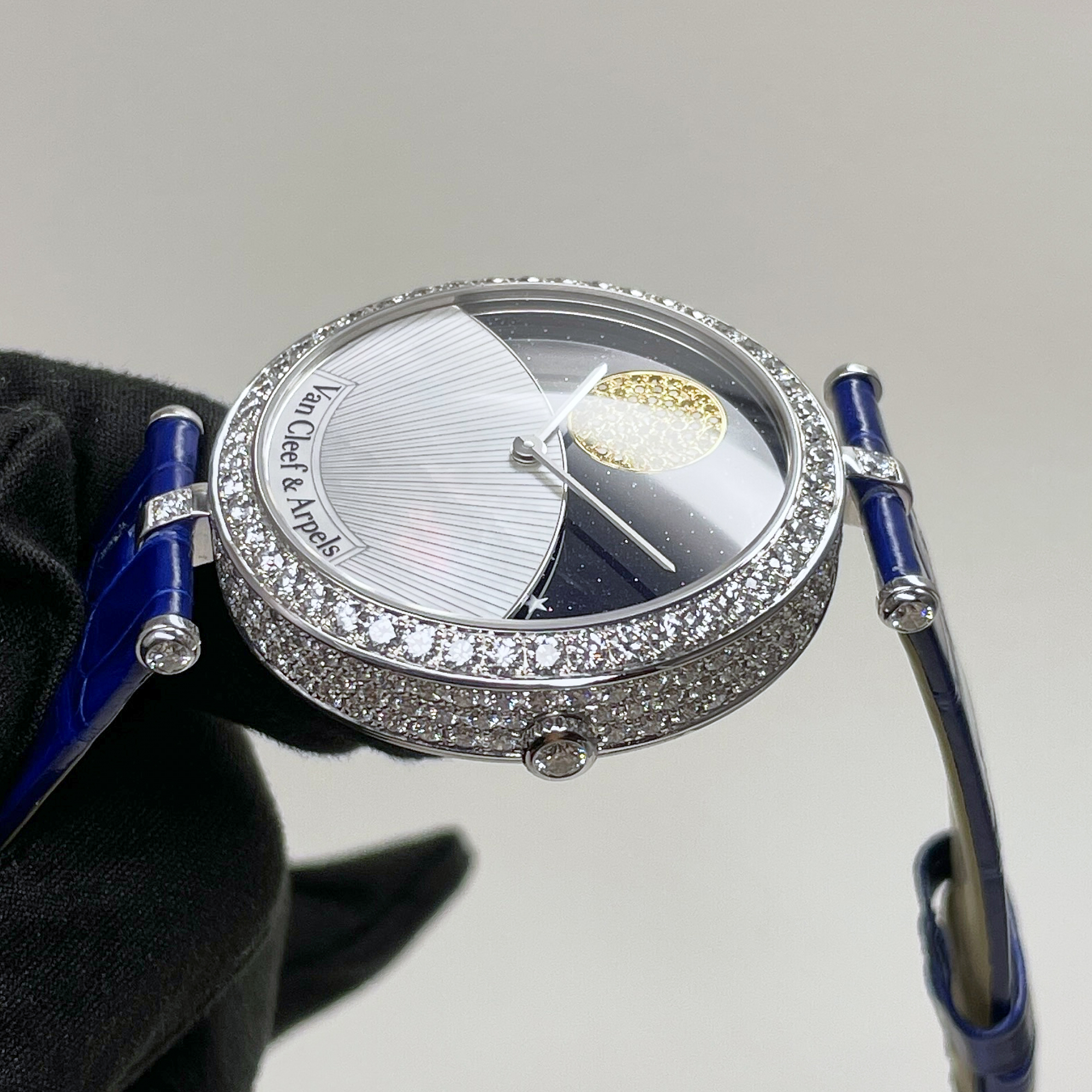 Lady Arpels Jour Nuit White Gold DIamond Mother of Pearl Dial 38mm Product Image 4