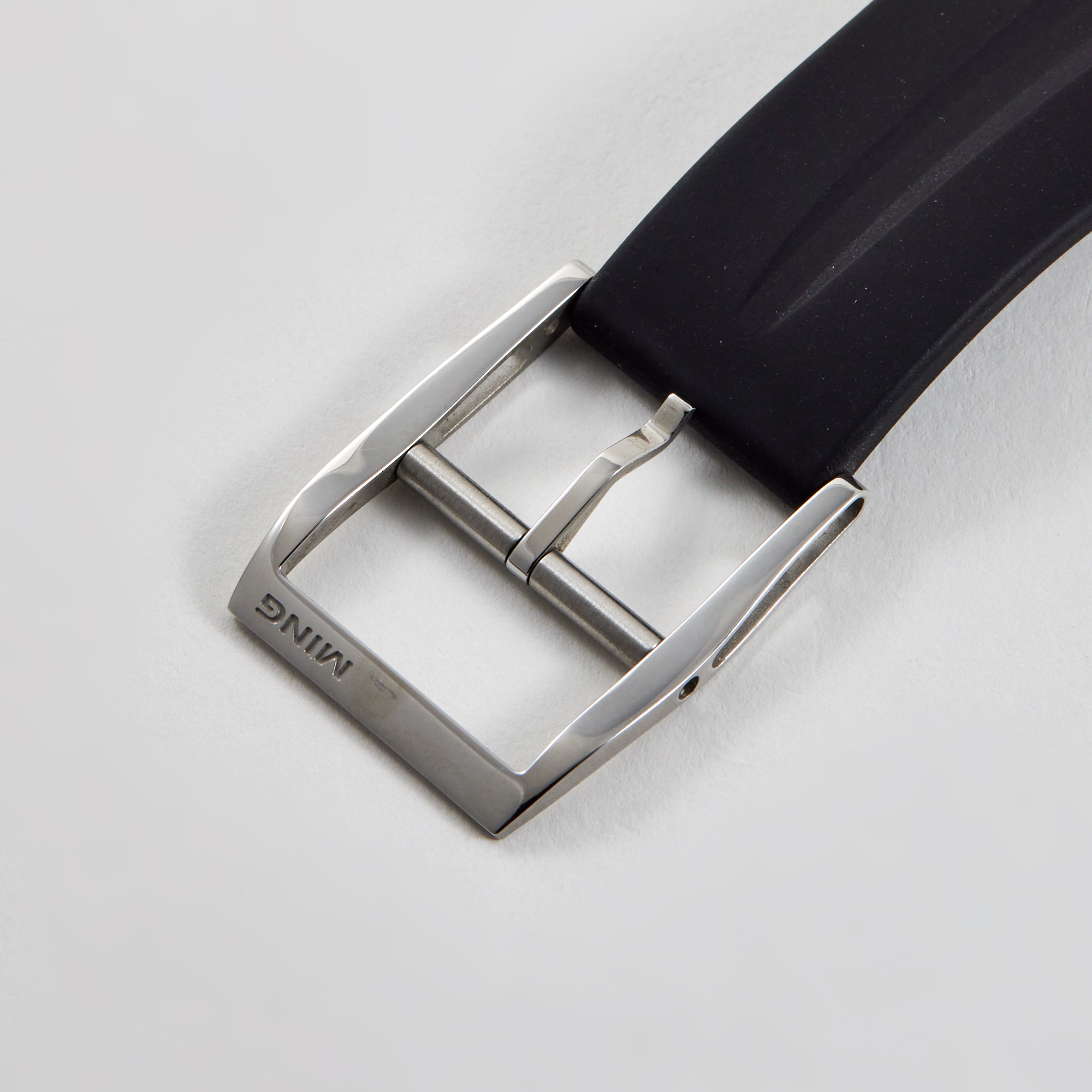 37.02 Minimalist Steel Black Dial 38mm Product Image 7