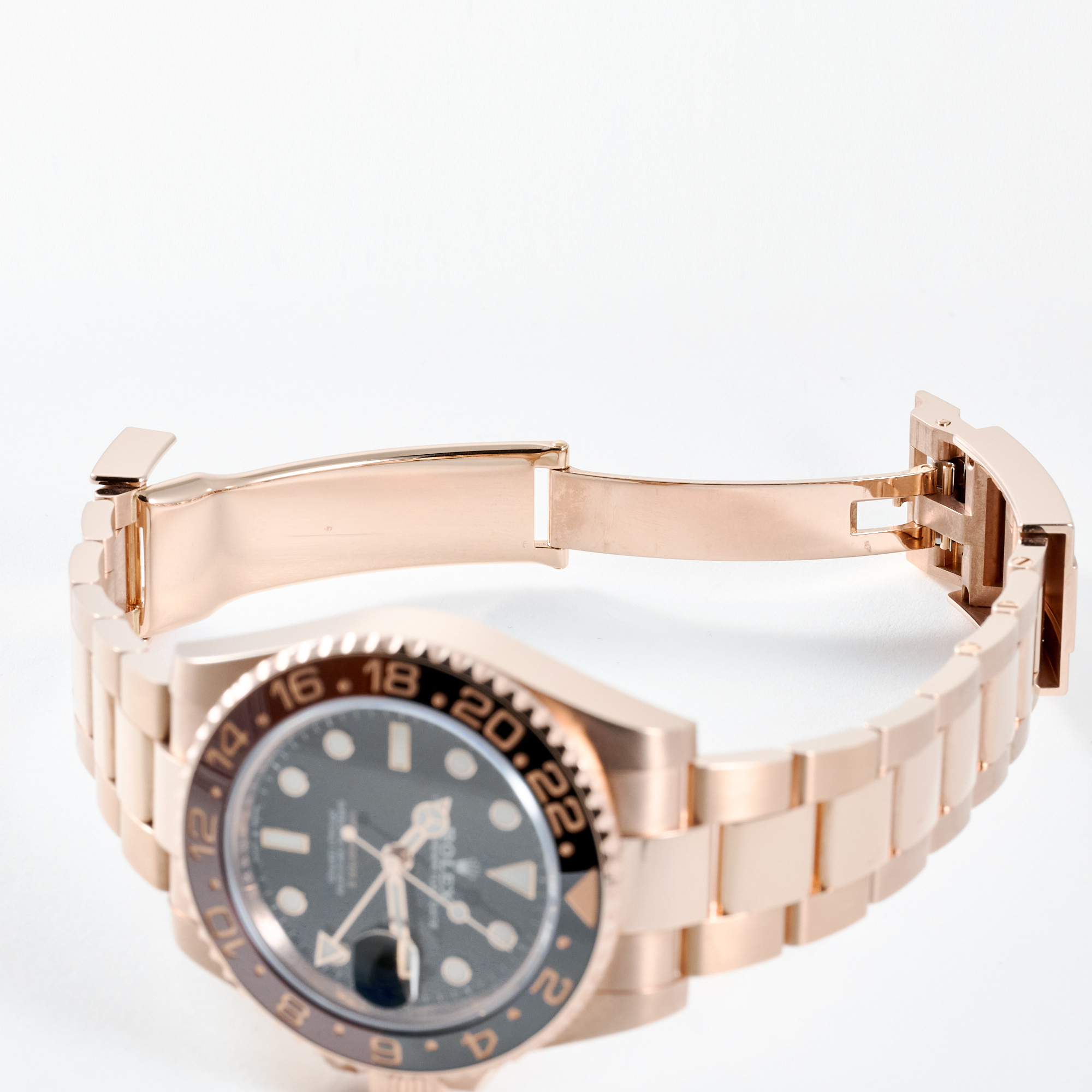 GMT-Master II "Rootbeer" Rose Gold Black Dial 40mm Product Image 8