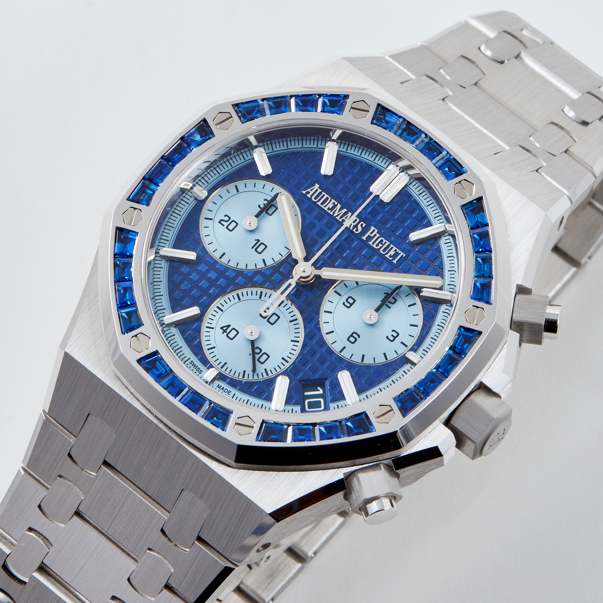 Royal Oak Chronograph White Gold Sapphire Blue Dial 41mm Product Image 1