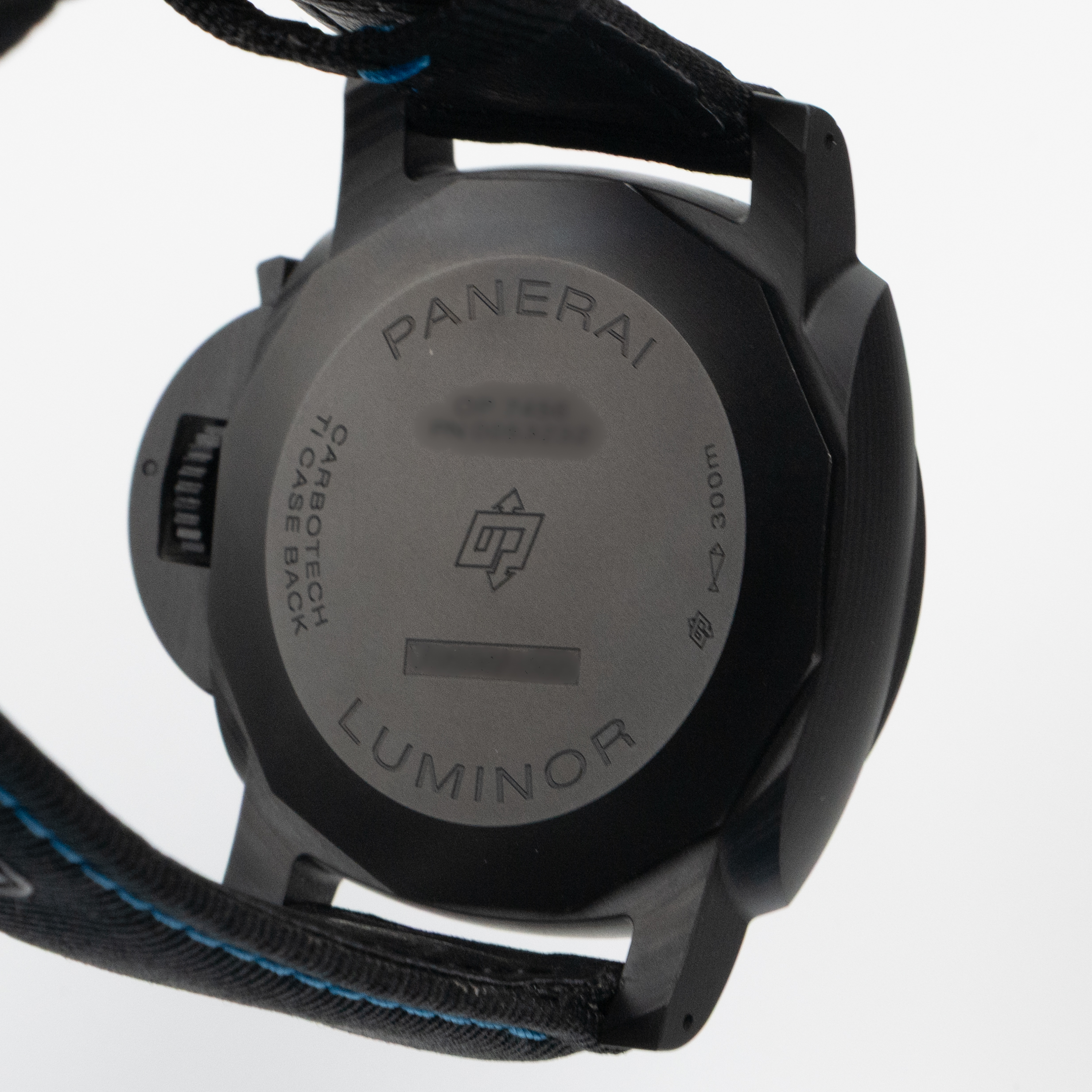 Luminor 3 Days Carbon Black Dial 44mm1 Product Image 6