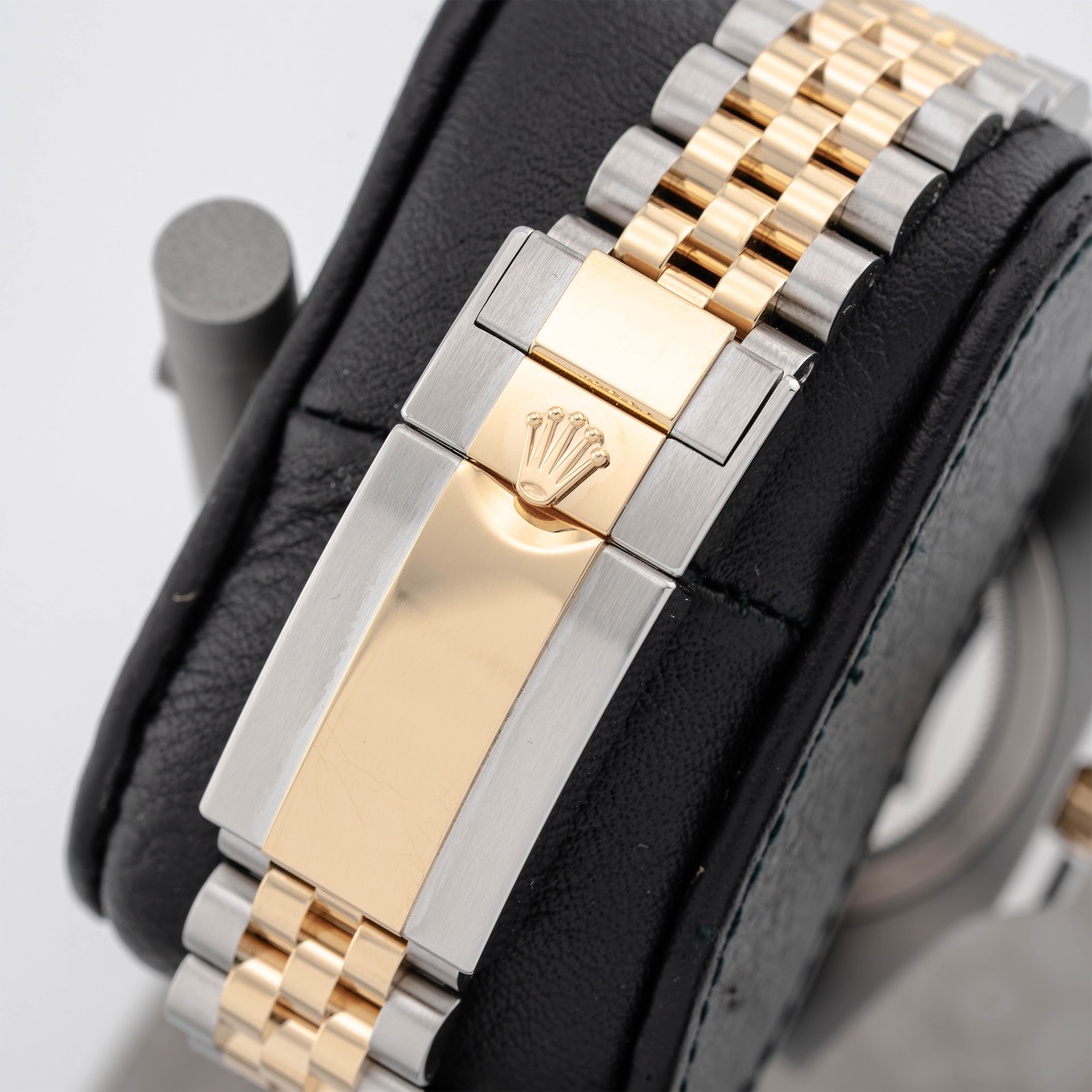 GMT-Master II Yellow Gold & Steel Jubilee Black Dial 40mm Product Image 6