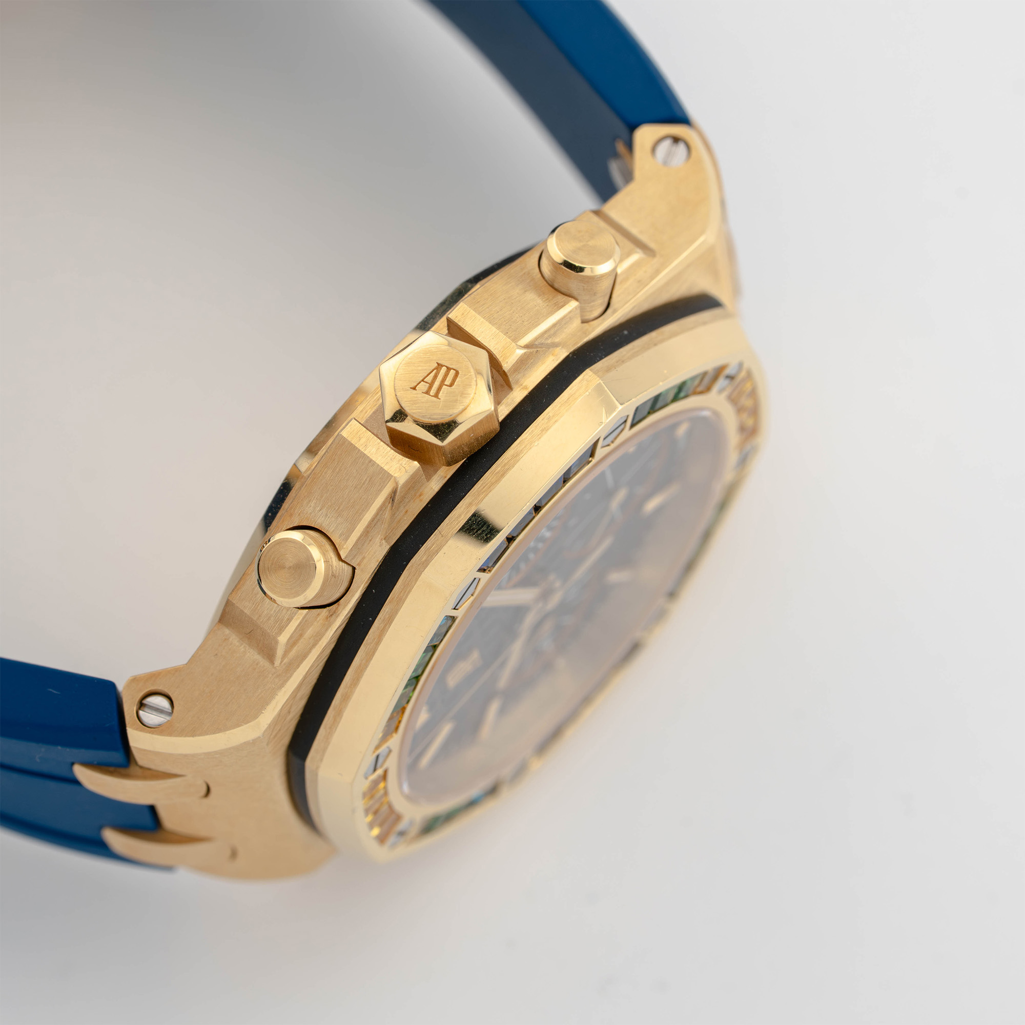 Royal Oak Offshore Lady Chronograph Yellow Gold Gem-Set Blue Dial 37mm Product Image 4