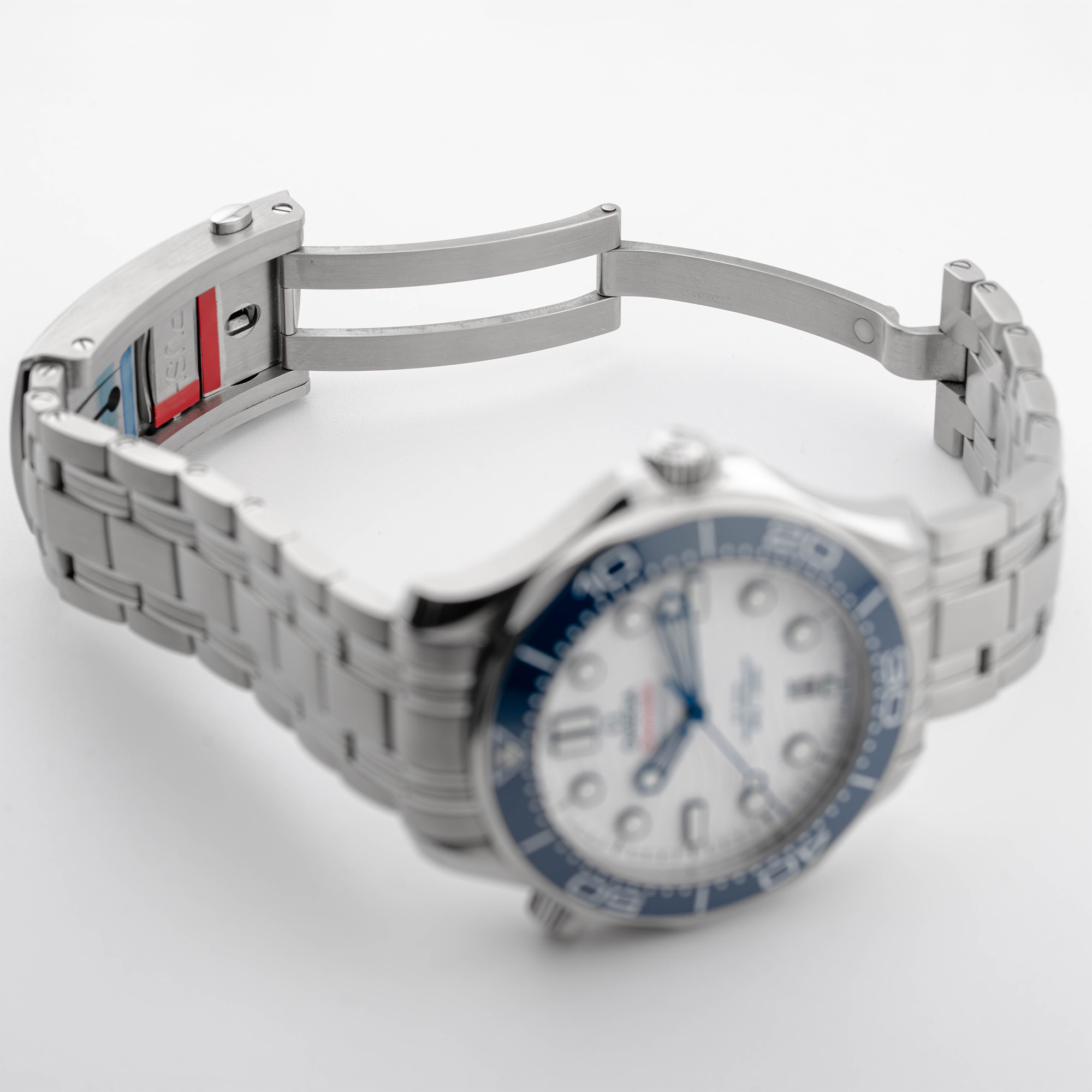 Seamaster Diver 300M Tokyo 2020 Olympics Product Image 9
