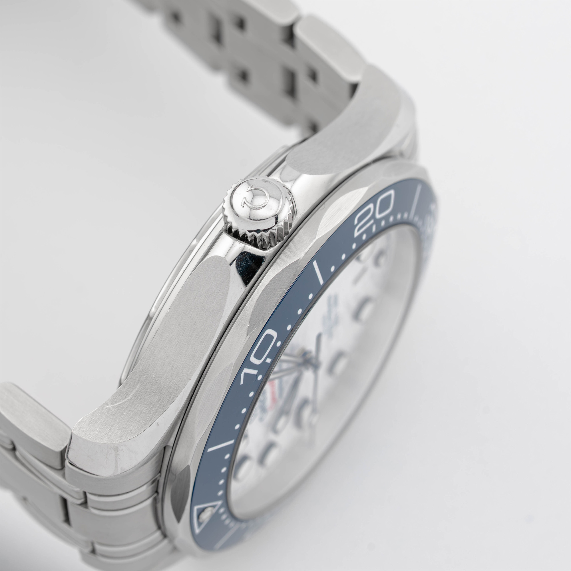 Seamaster Diver 300M Tokyo 2020 Olympics Product Image 2