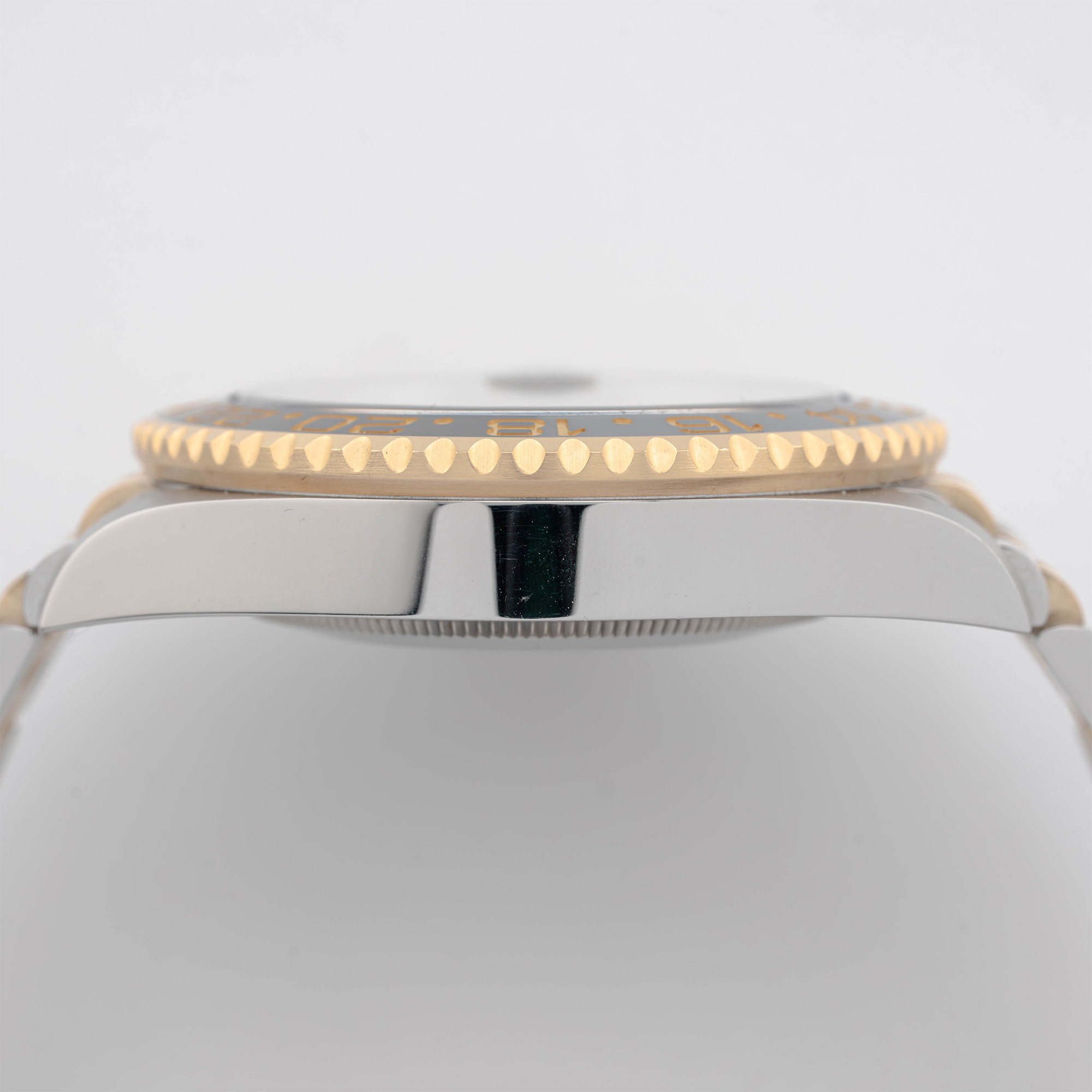 GMT-Master II Yellow Gold & Steel Jubilee Black Dial 40mm Product Image 5