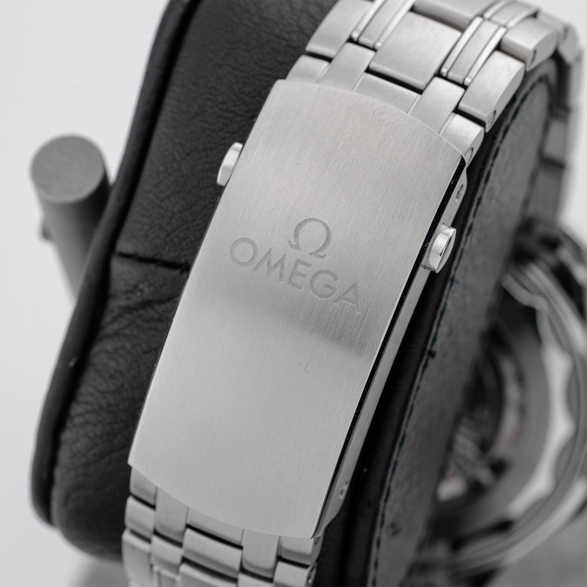 Seamaster Diver 300M Tokyo 2020 Olympics Product Image 7