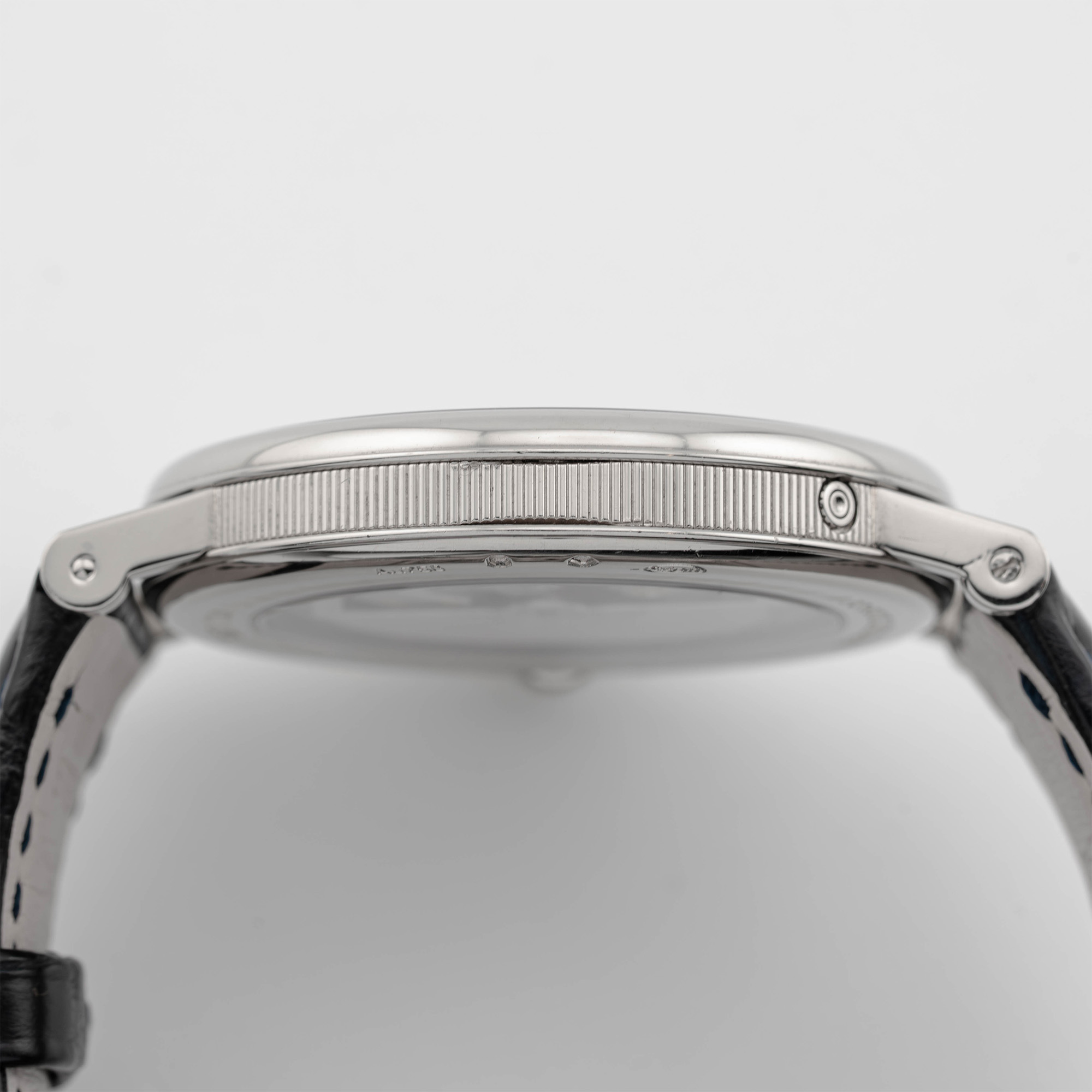 Classique 7137 White Gold Blue Dial 39mm Product Image 5