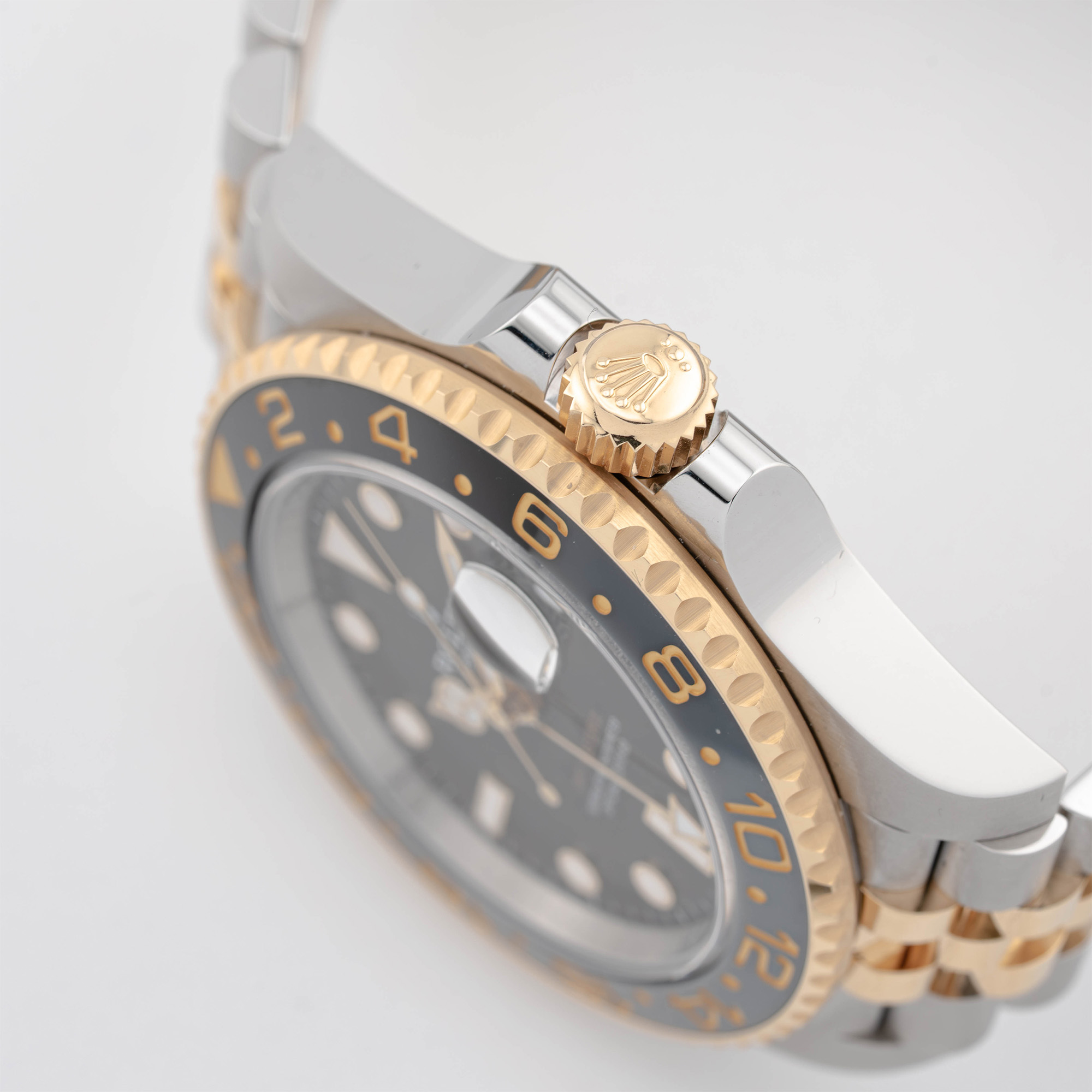 GMT-Master II Yellow Gold & Steel Jubilee Black Dial 40mm Product Image 3