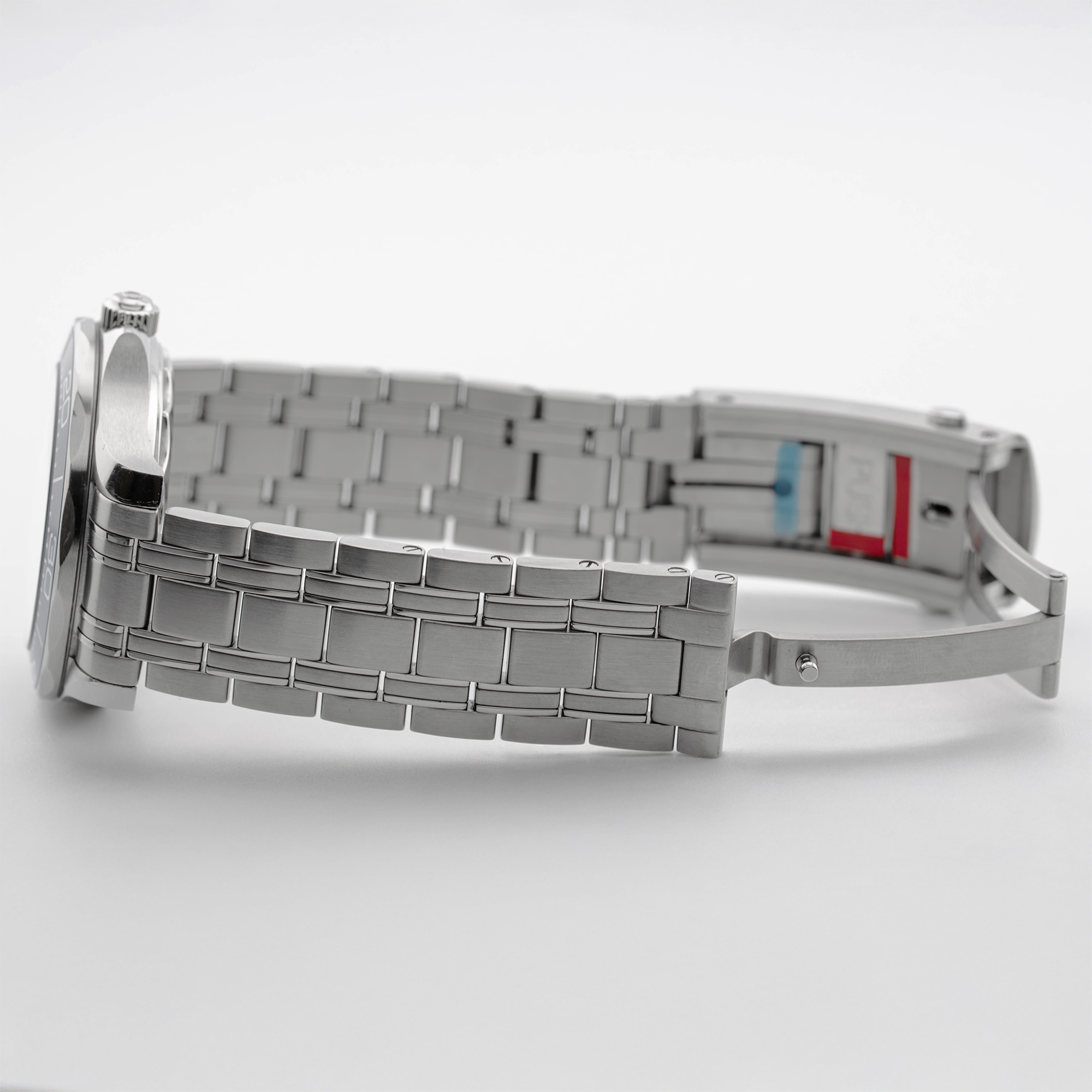 Seamaster Diver 300M Tokyo 2020 Olympics Product Image 11