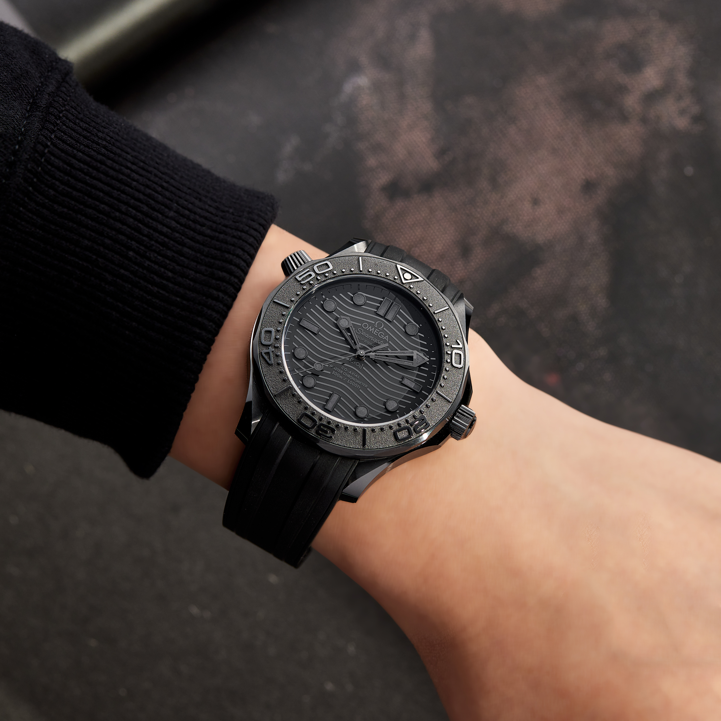 Seamaster Diver 300m 42 Ceramic Black Dial 43mm Product Image