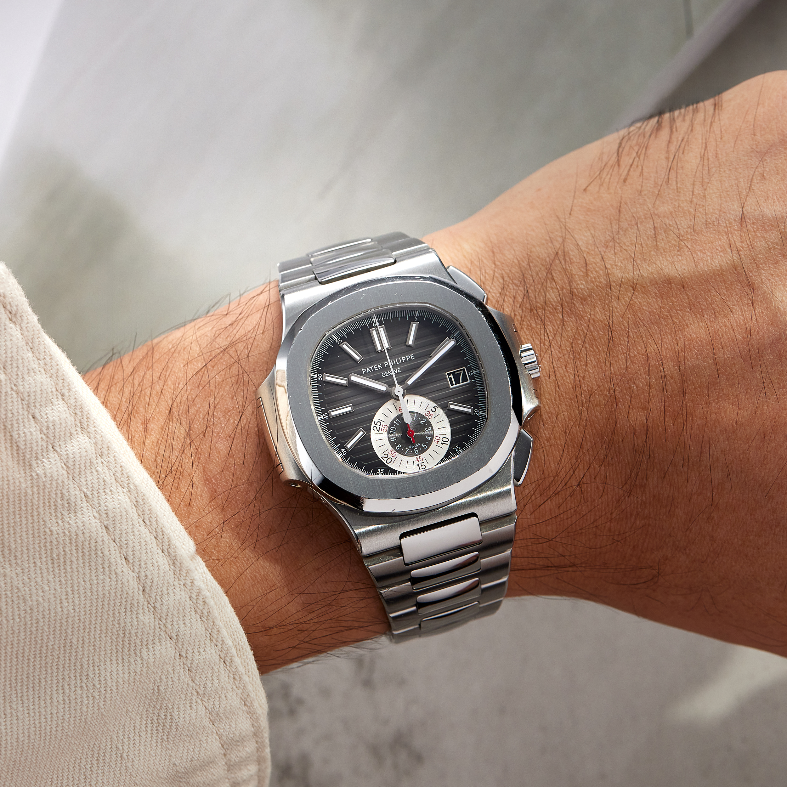 Nautilus Chronograph Steel Black Dial 40mm Product Image
