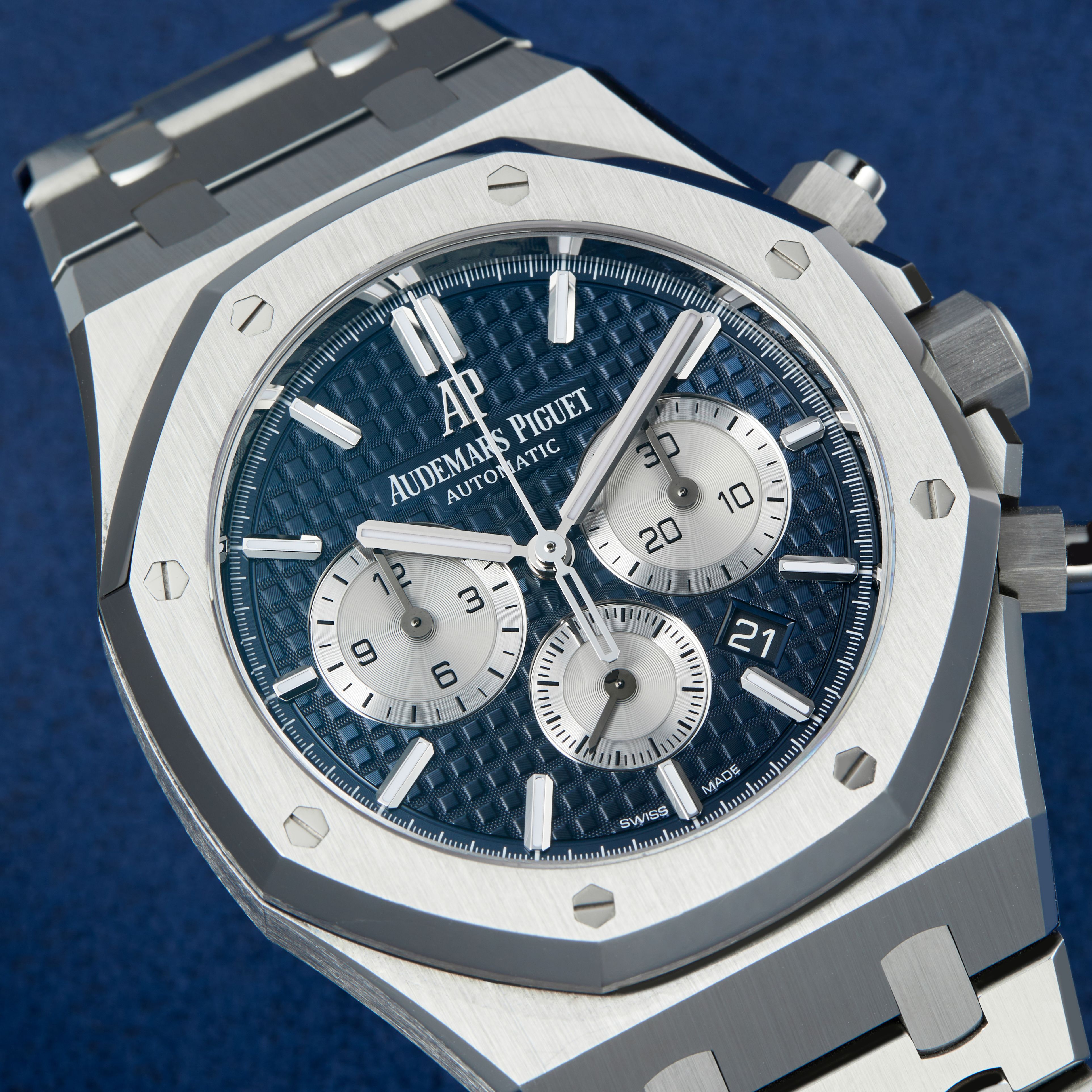 Audemars Piguet Royal Oak Selfwinding Chronograph Steel Blue Dial 41mm 26331ST.OO.1220ST.01 Wristcheck