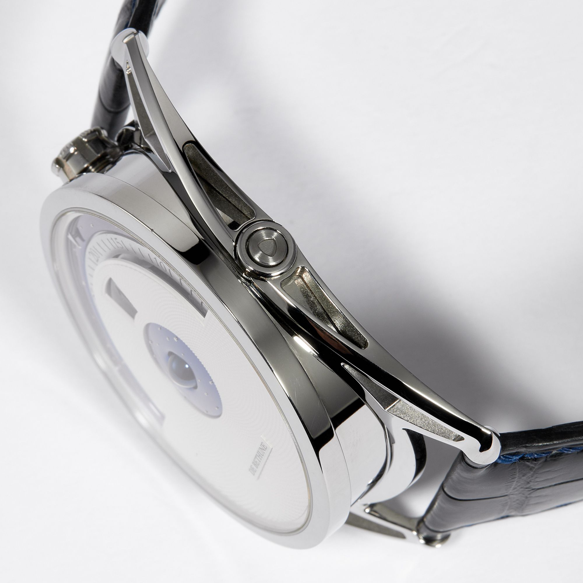 DB28 Digitale 45mm Product Image 11