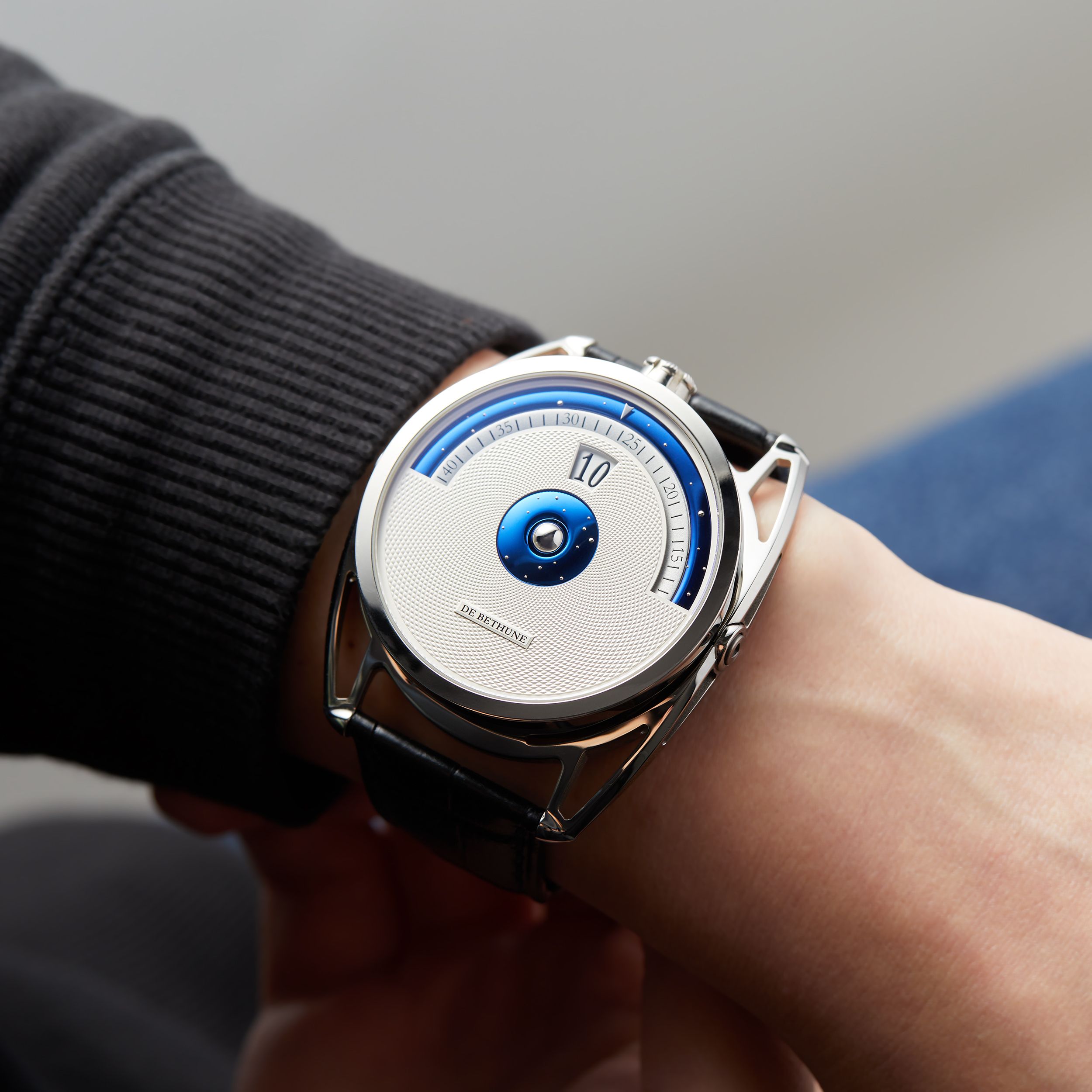 DB28 Digitale 45mm Product Image 4