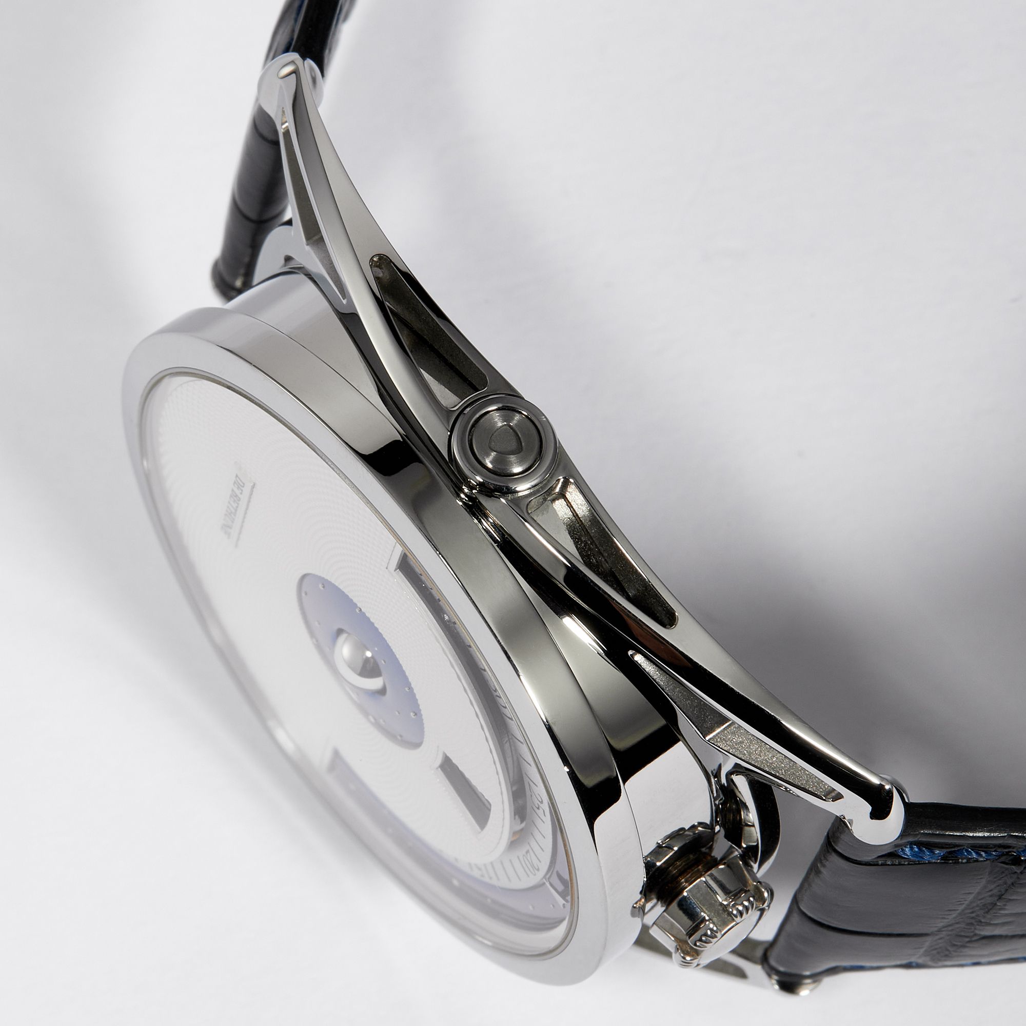 DB28 Digitale 45mm Product Image 17