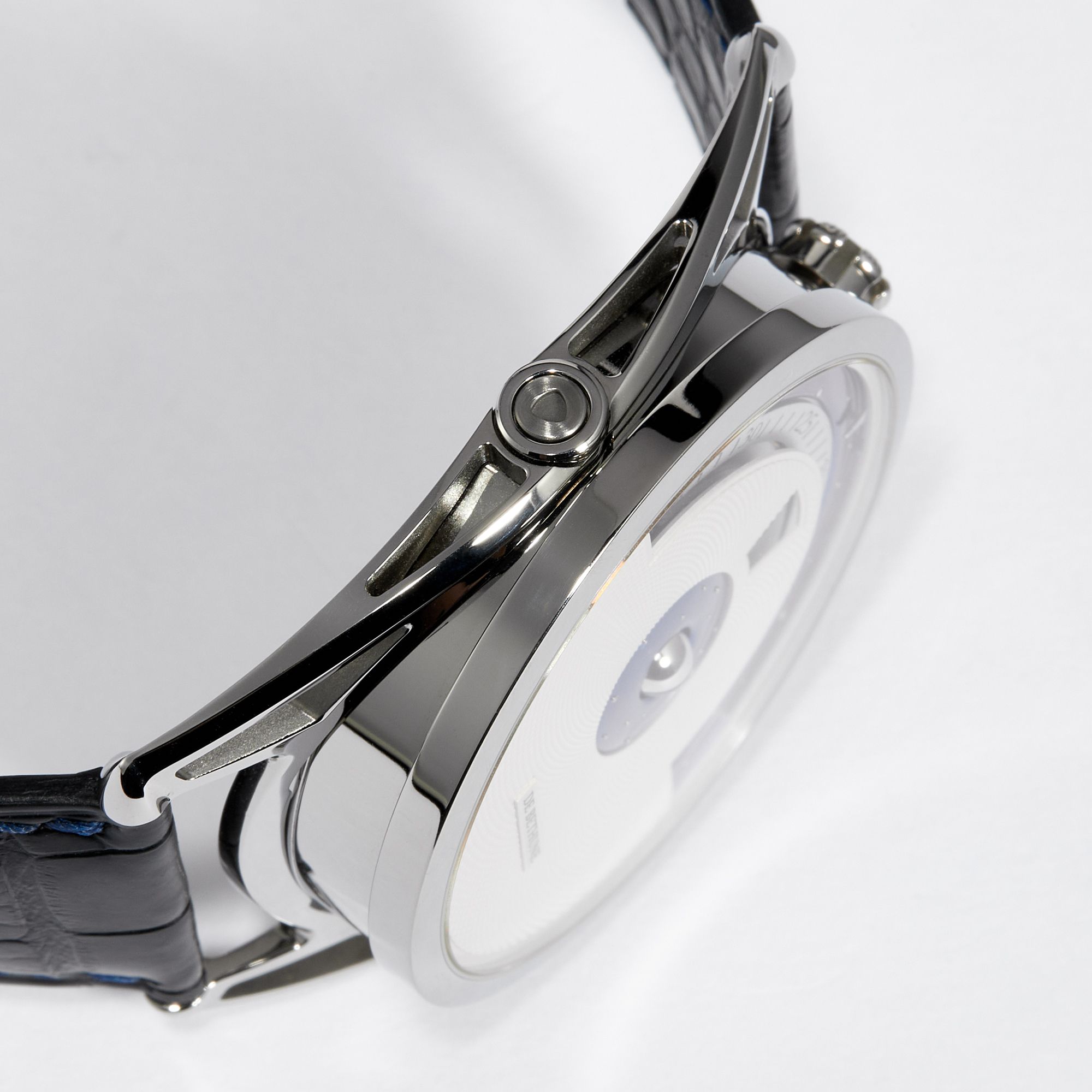 DB28 Digitale 45mm Product Image 9