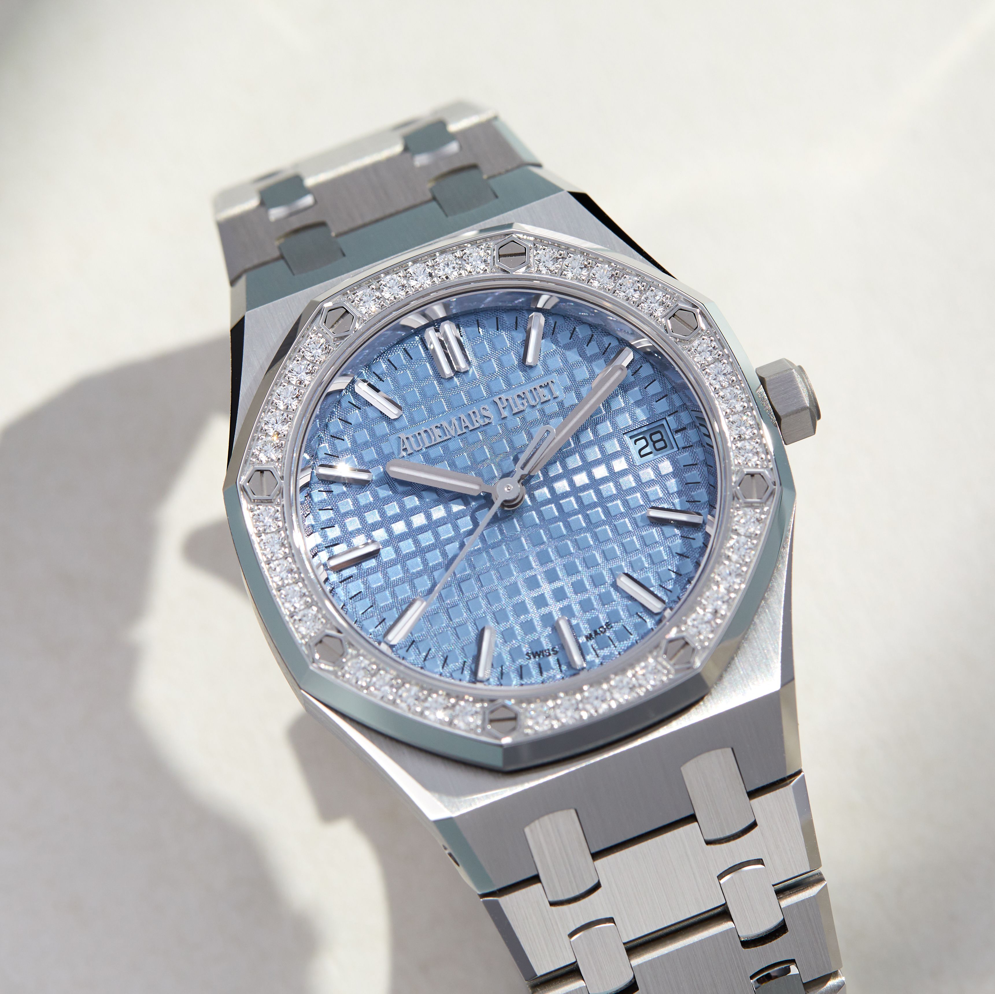 Royal Oak Selfwinding Steel Diamond Ice Blue Dial 34mm Product Image
