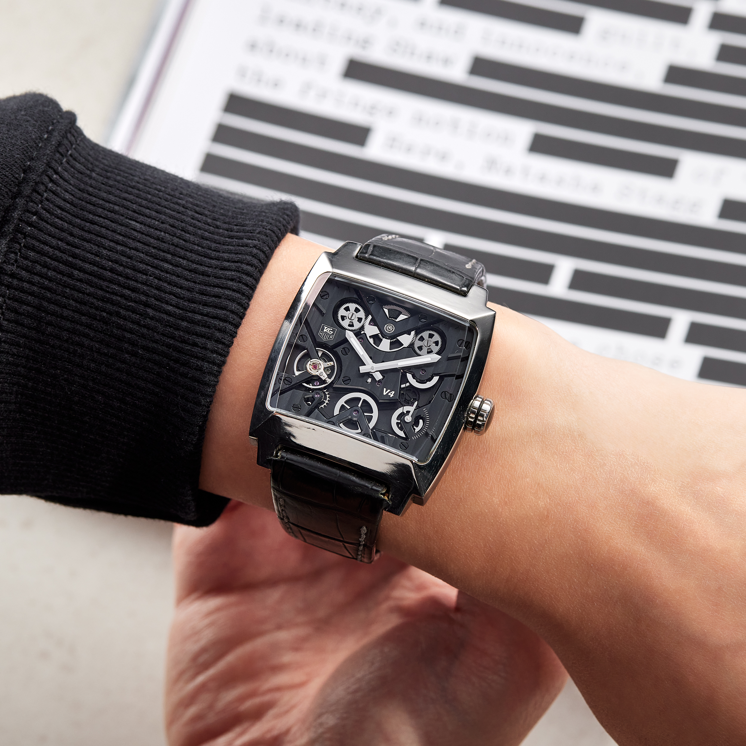 V4 tag heuer watch price hot sale