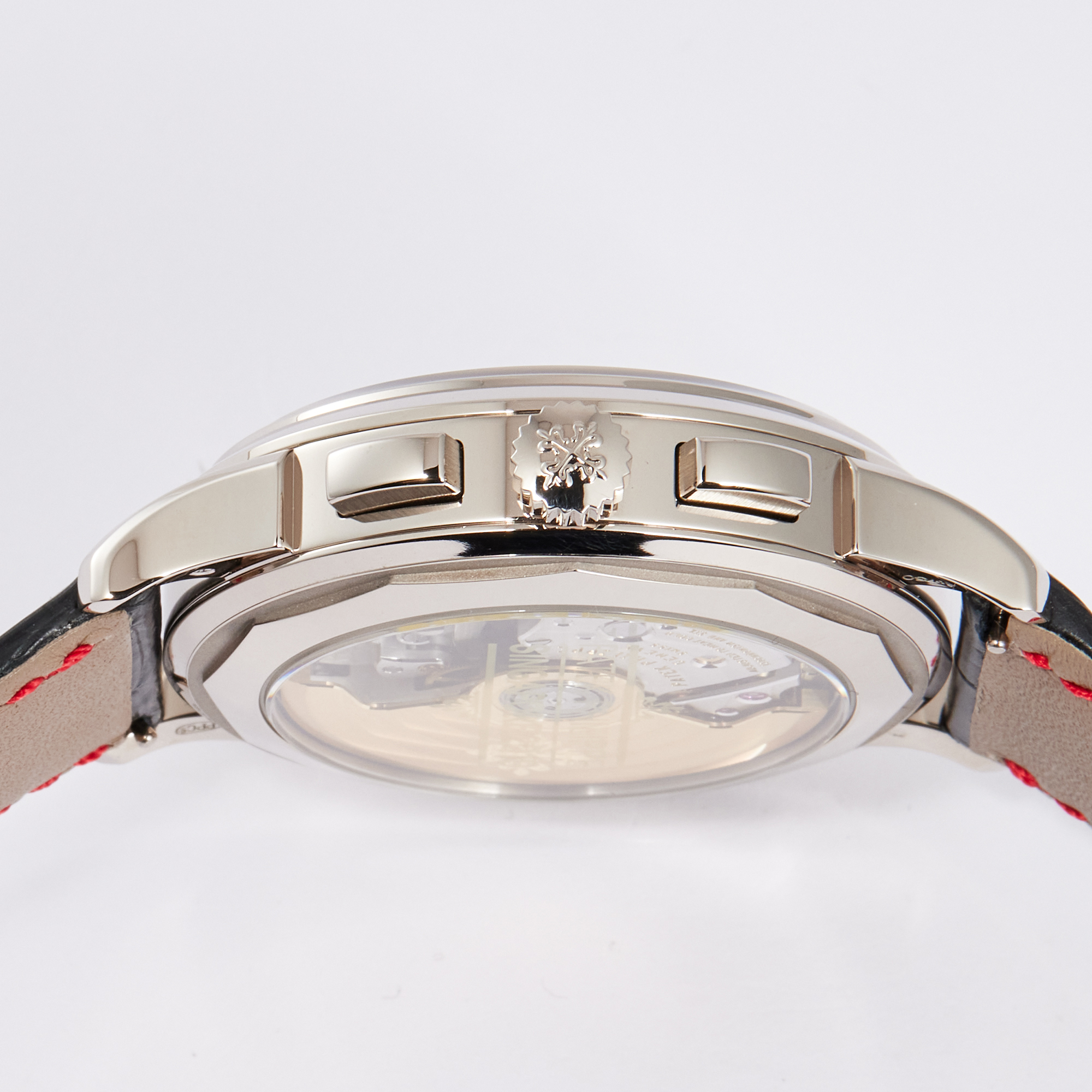 Complications World Time Chronograph White Gold Singapore Edition 39mm Product Image 2