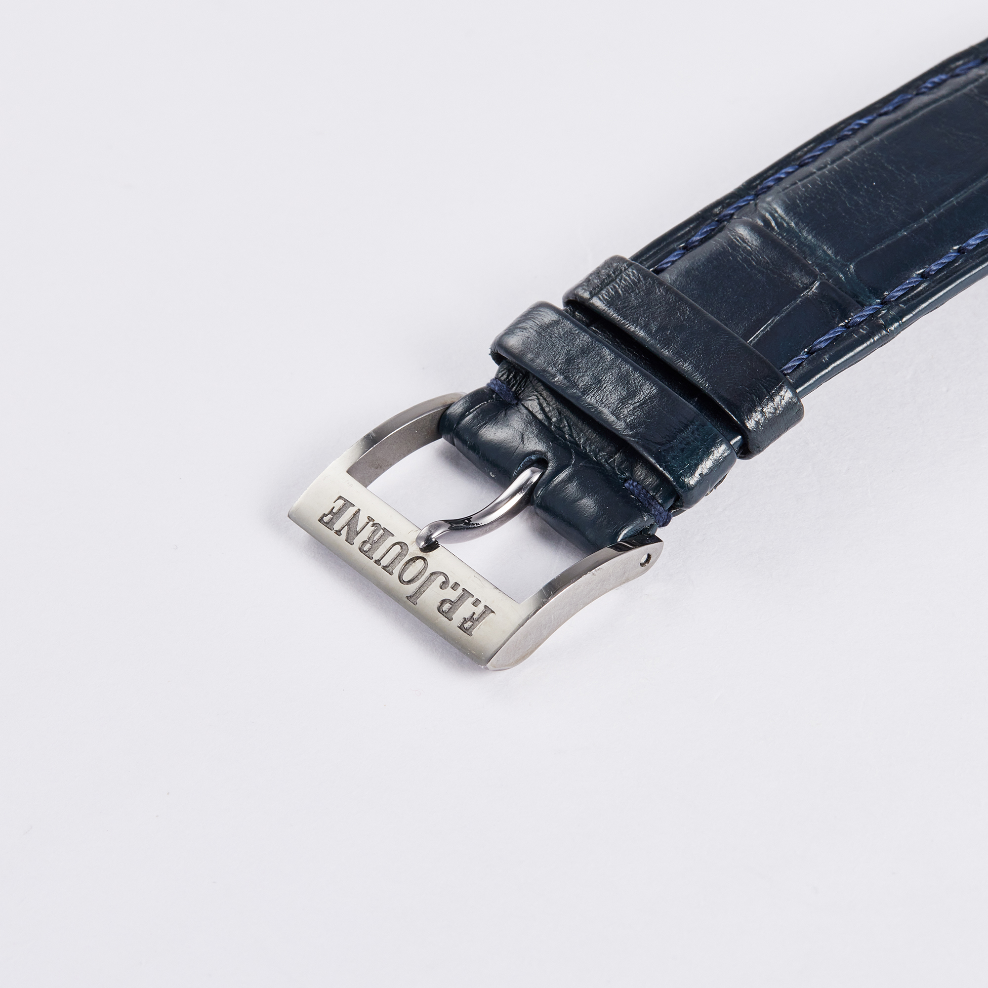 Chronometre Bleu Tantalum Blue Dial 39mm Product Image 8