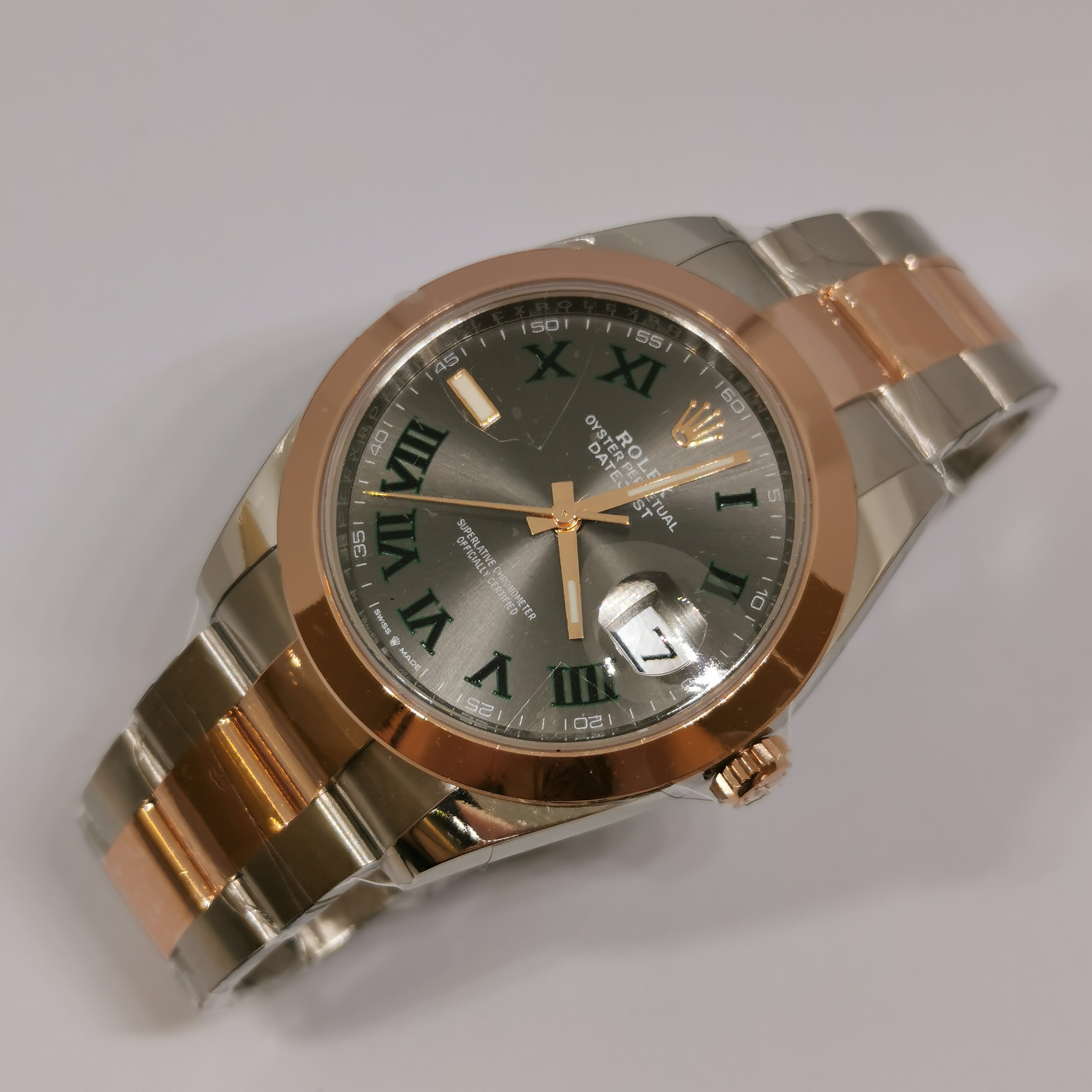 Datejust "Wimbledon" Rose Gold & Steel Grey Dial 41mm Product Image 3