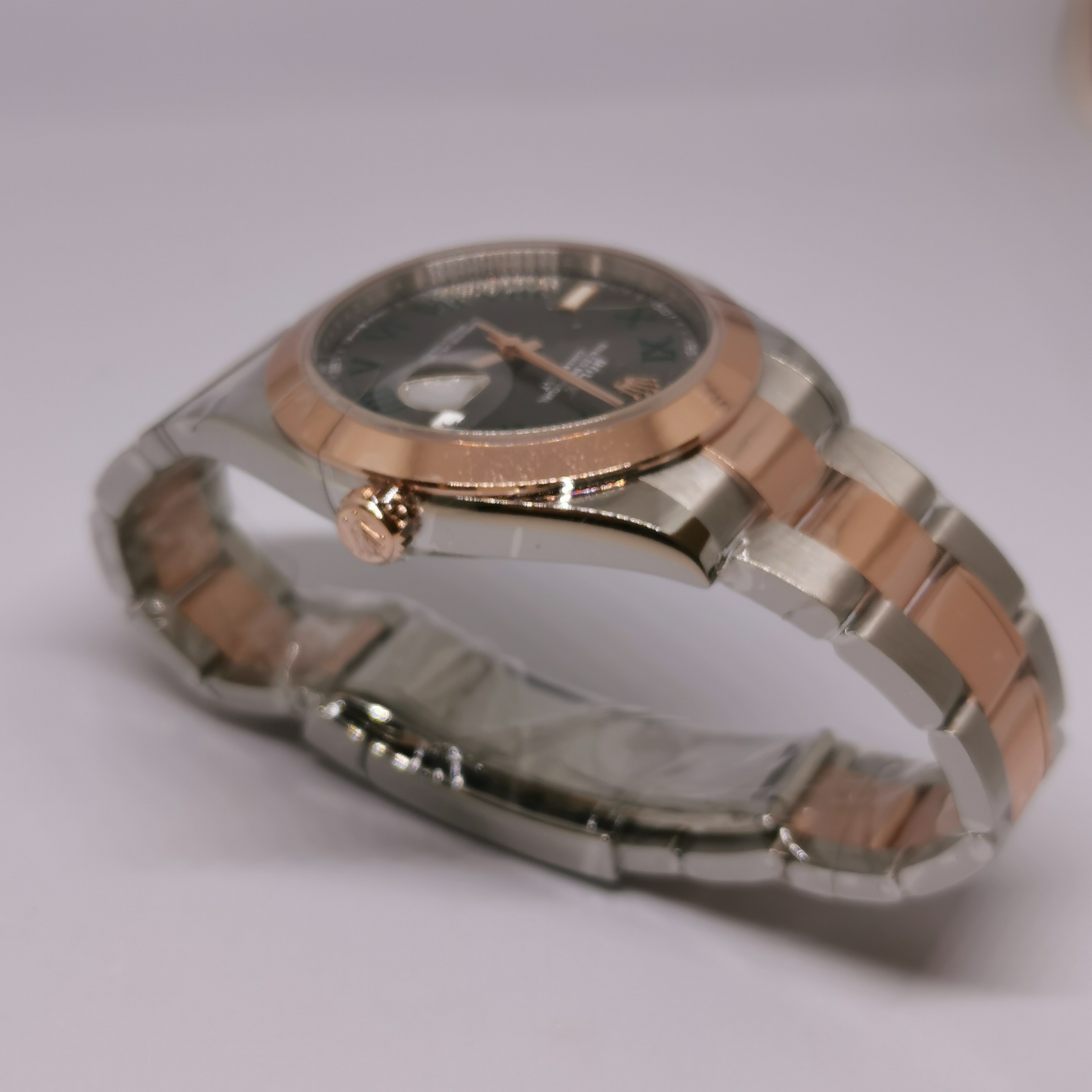 Datejust "Wimbledon" Rose Gold & Steel Grey Dial 41mm Product Image 4