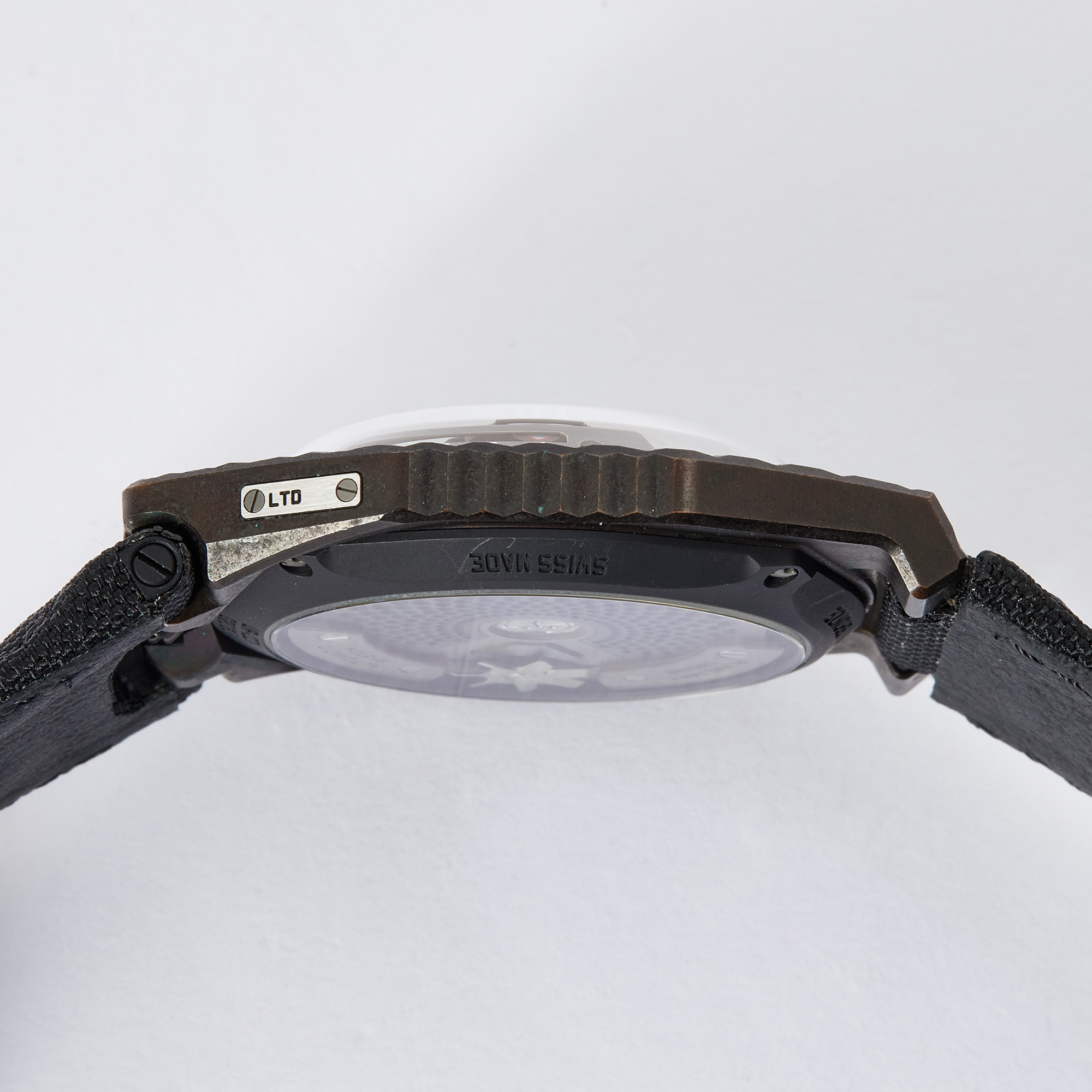 UR100V T Rex Edition 41mm Product Image 7